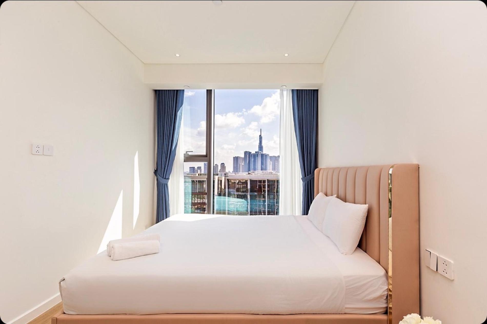 The Opera Cental Saigon Free Pool-gym-sauna Room- Golf Mini * Ho Chi Minh City