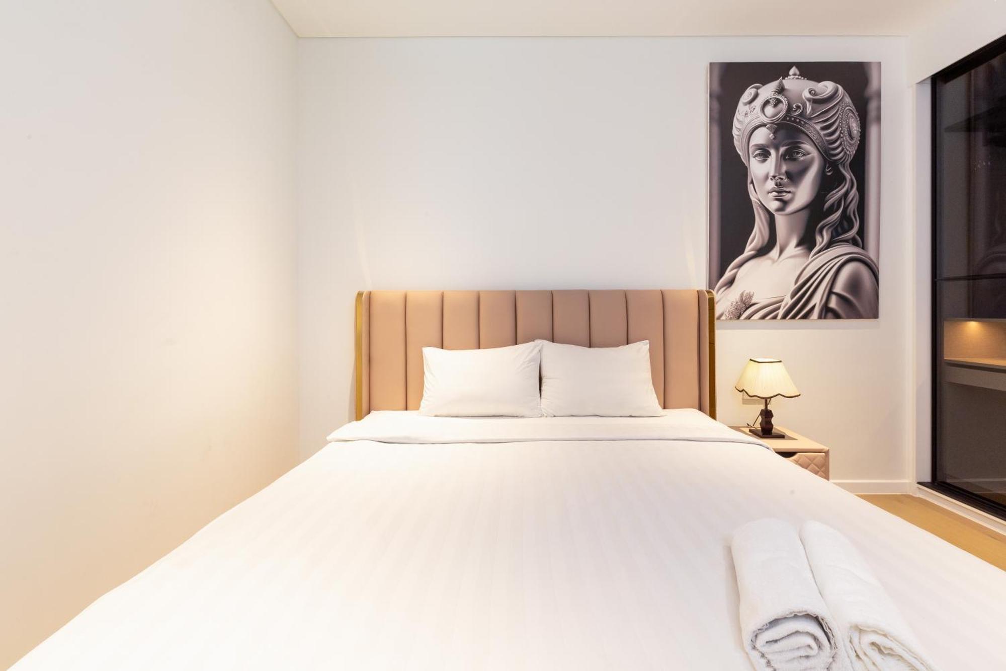 Apartment The Opera Cental Saigon Free Pool-gym-sauna Room- Golf Mini Ho Chi Minh City