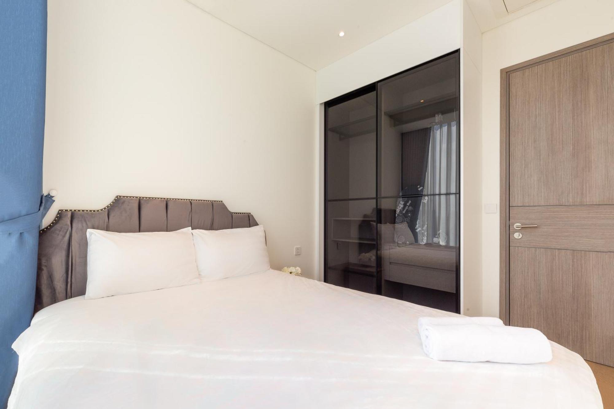 Apartment The Opera Cental Saigon Free Pool-gym-sauna Room- Golf Mini