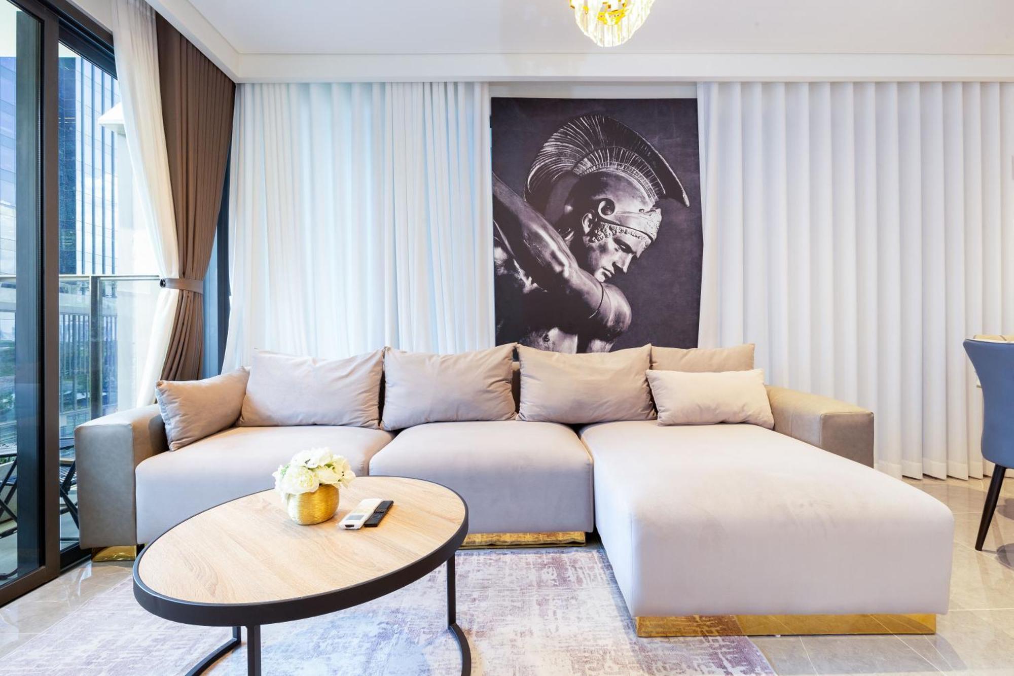 Apartment The Opera Cental Saigon Free Pool-gym-sauna Room- Golf Mini *