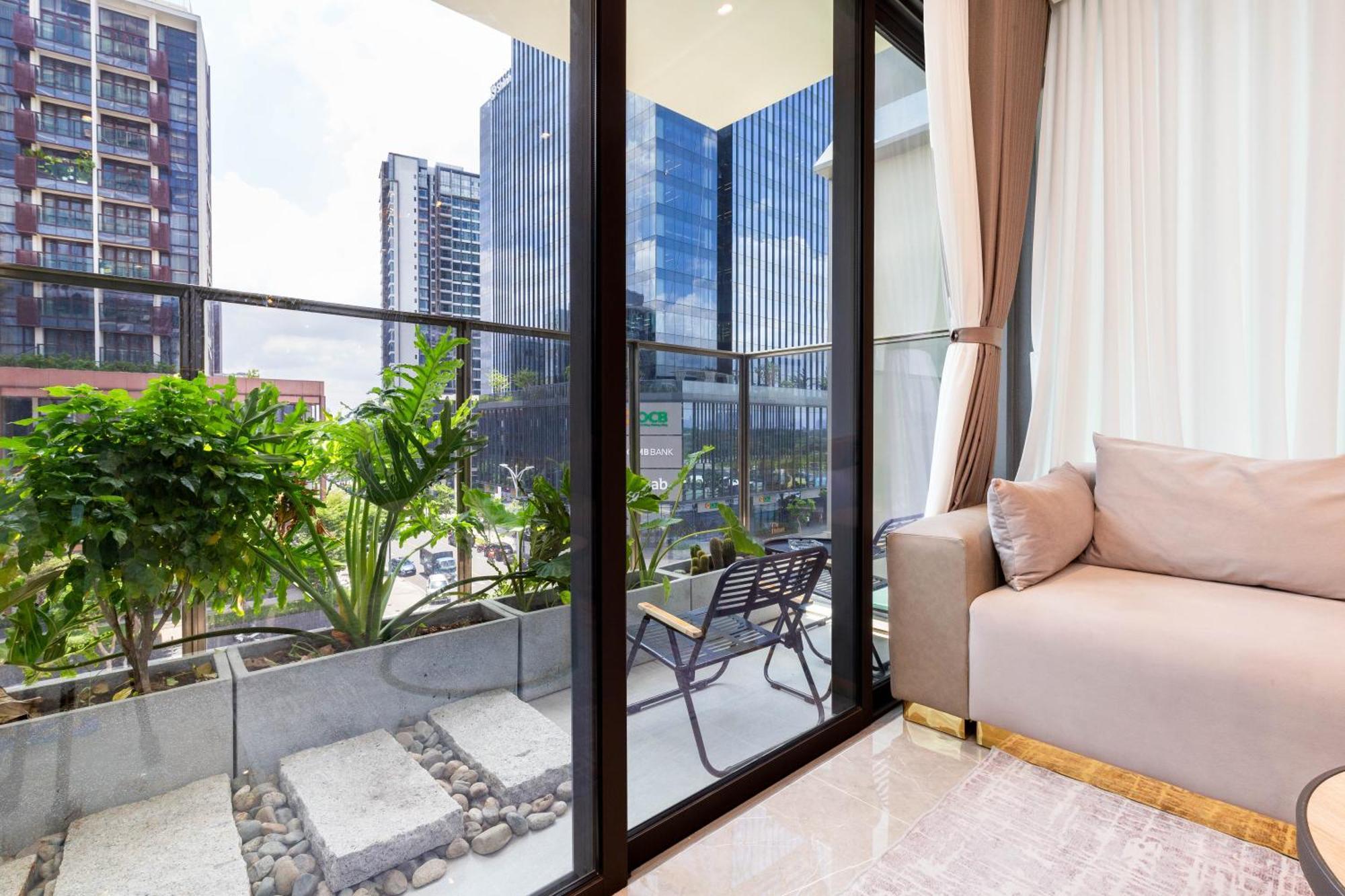 The Opera Cental Saigon Free Pool-gym-sauna Room- Golf Mini Apartment *