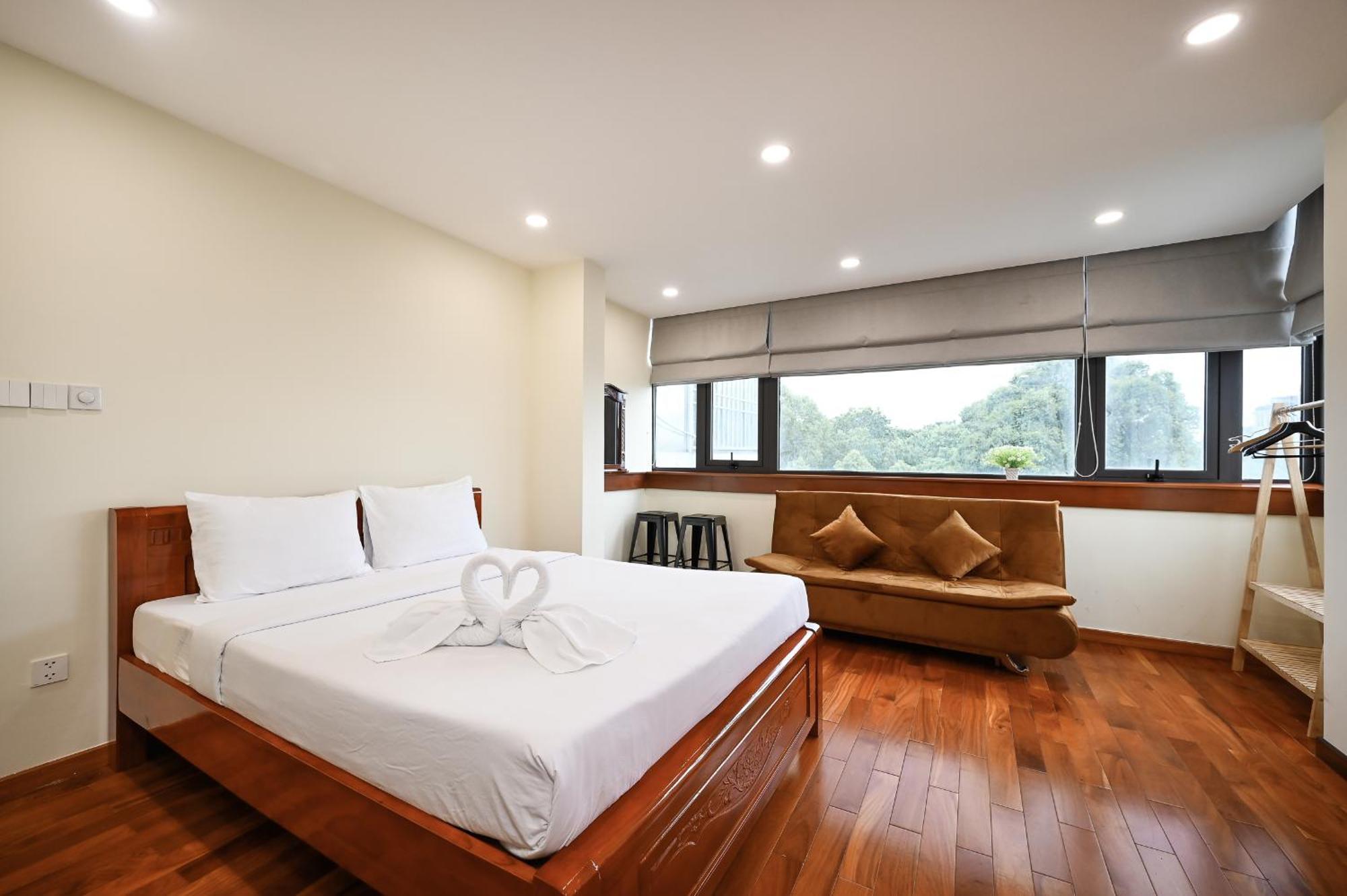 Red Sun Airport Saigon Hotel 3*