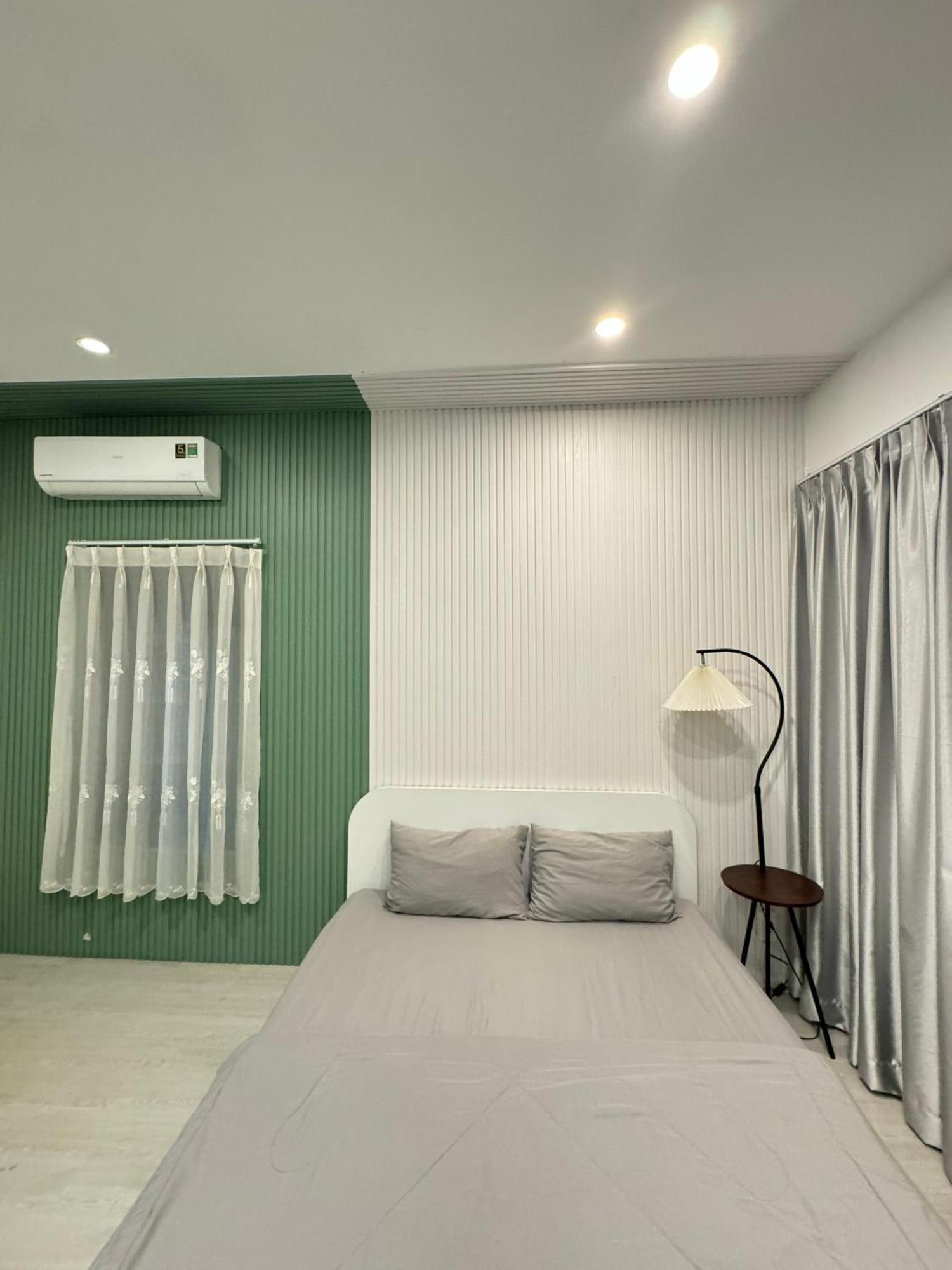 Snow House Hcr Homestay *