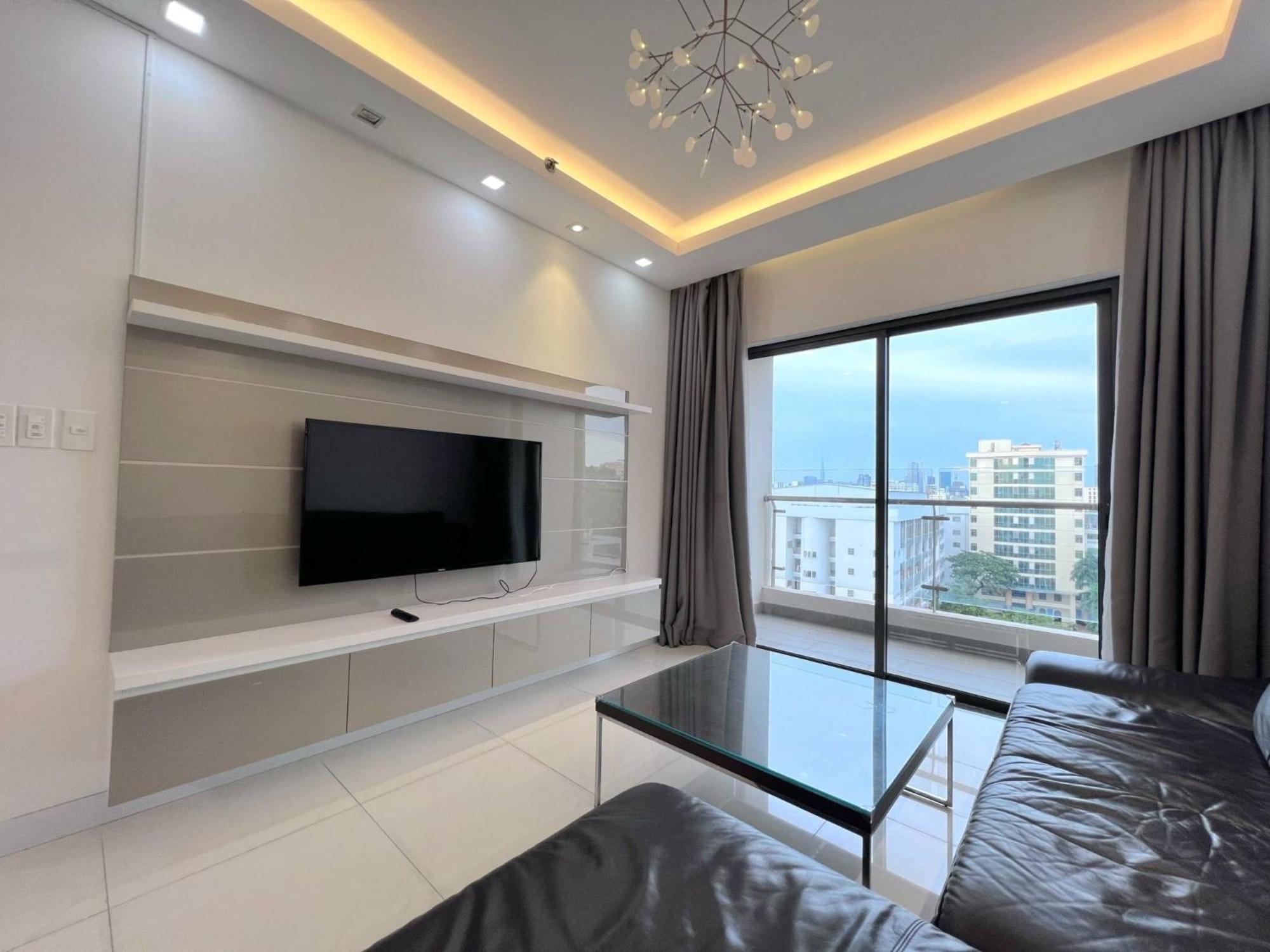 Two Bedroom Căn hộ *