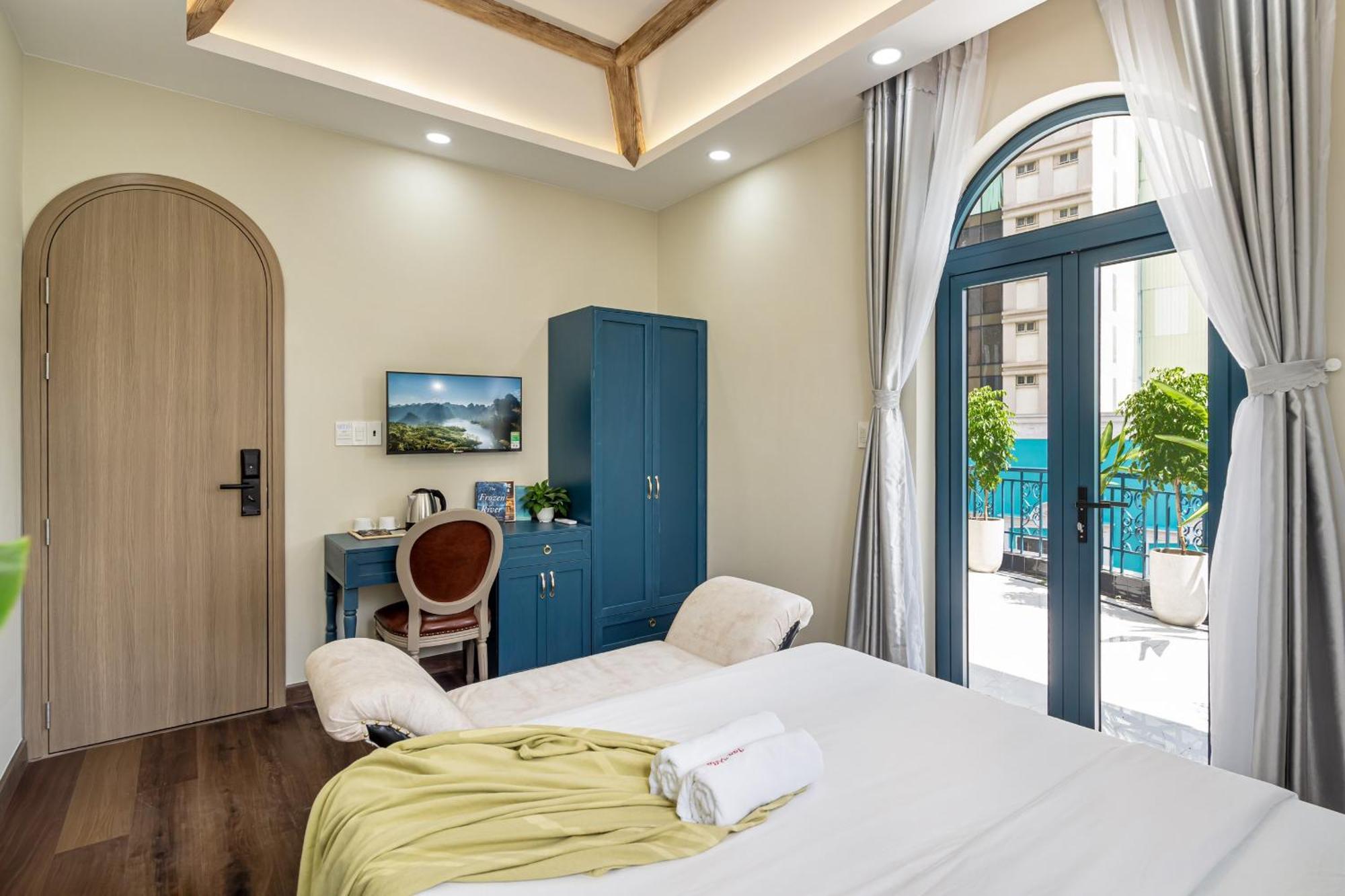 Jan Saigon Oasis Hotel *