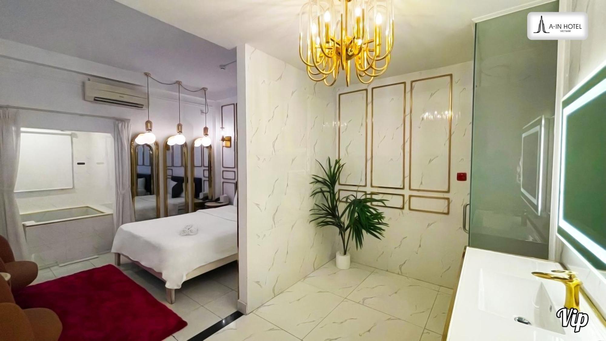 A In Glamour Hotel 2*