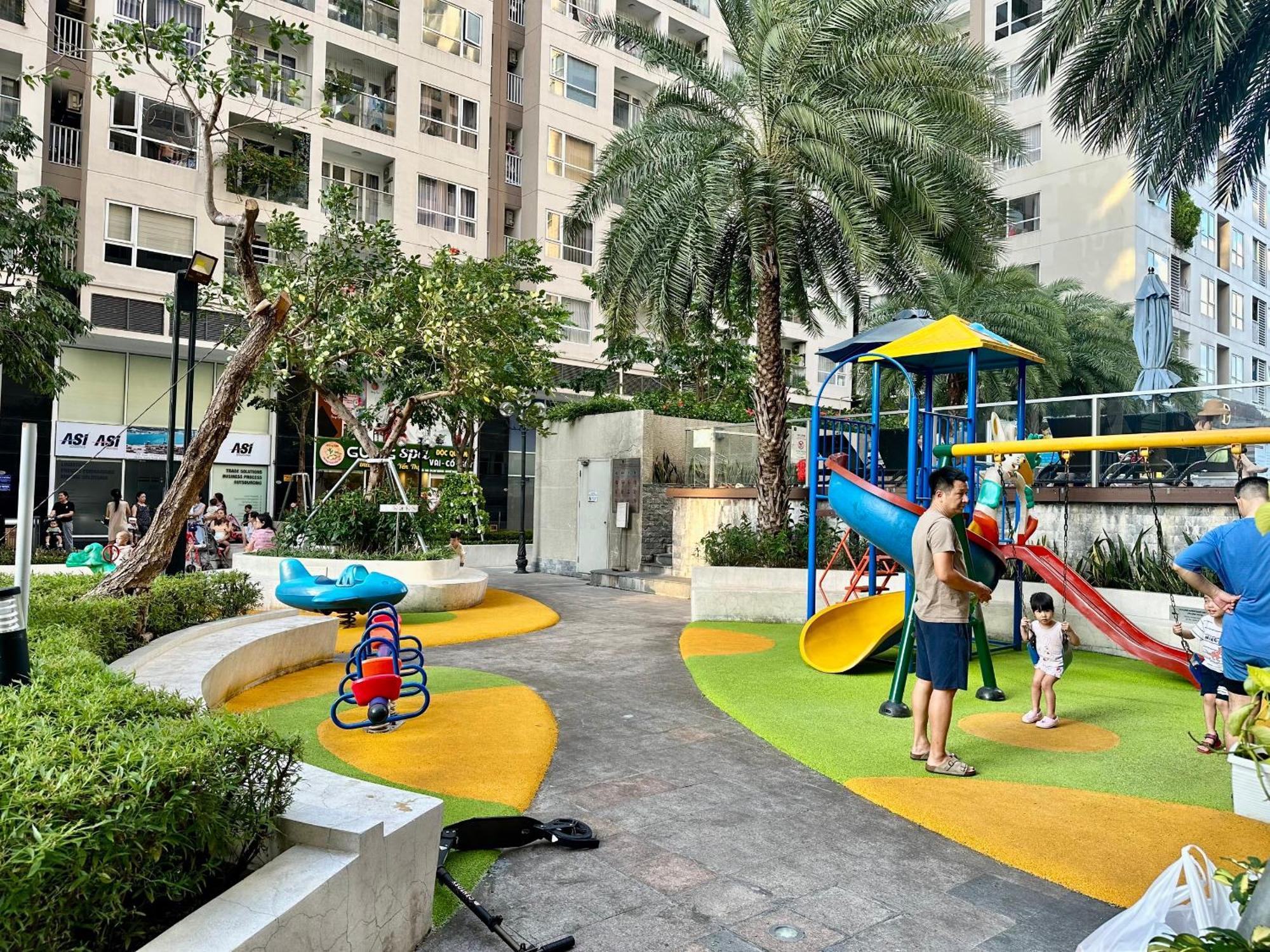 Apartment Teddy At Sky Center Luxury Ho Chi Minh City