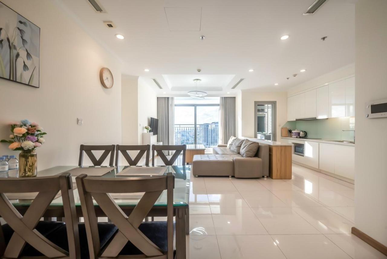 Vinhomes Central Park Luxury For Rent *