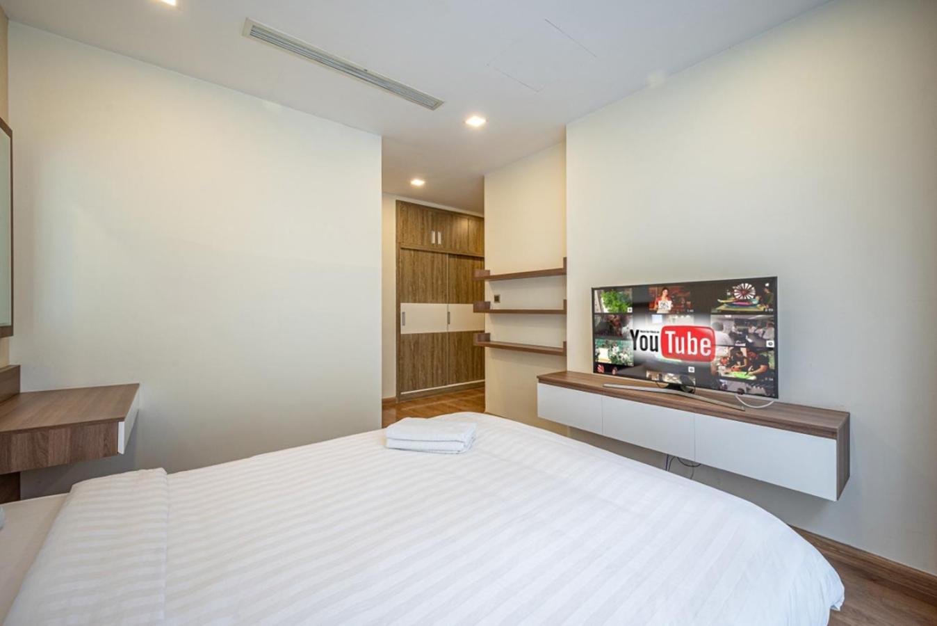 Luxury Vinhomes Central Park - Oda Homes * Ho Chi Minh City