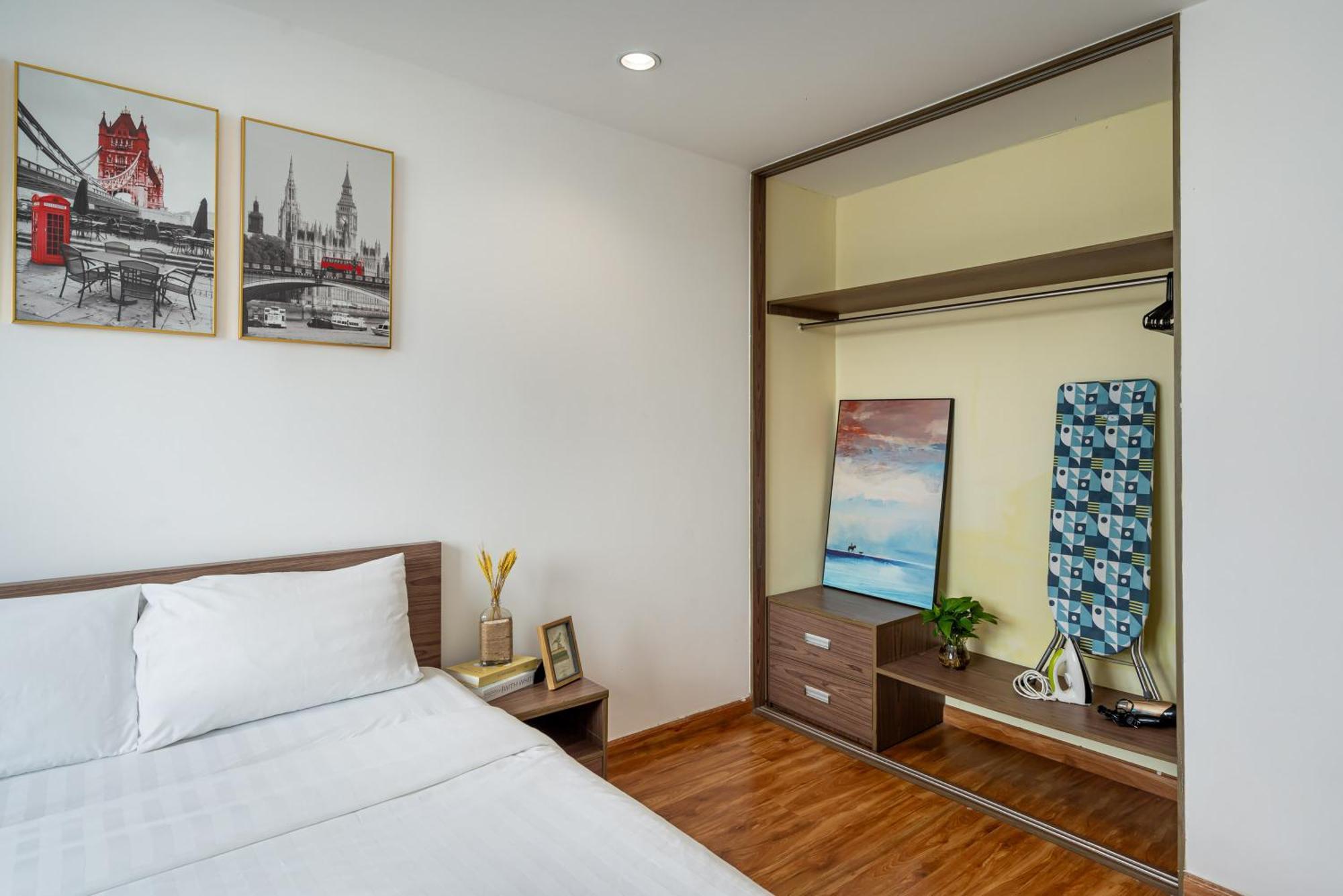 Apartment Otis - Balcony View - Steps From Bui Vien - International Plaza Building - District 1