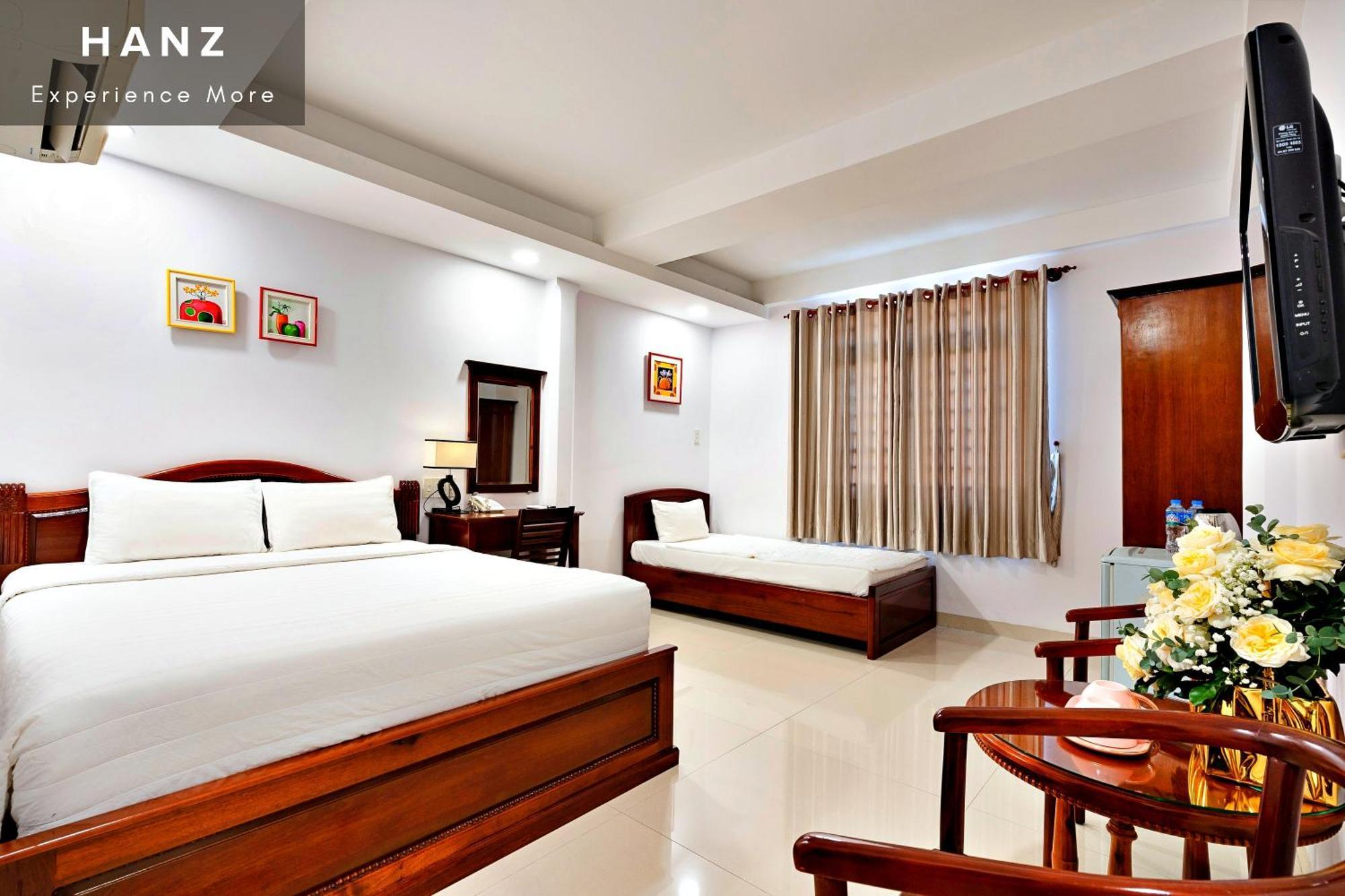 S169 Le Thanh Ton Hotel
