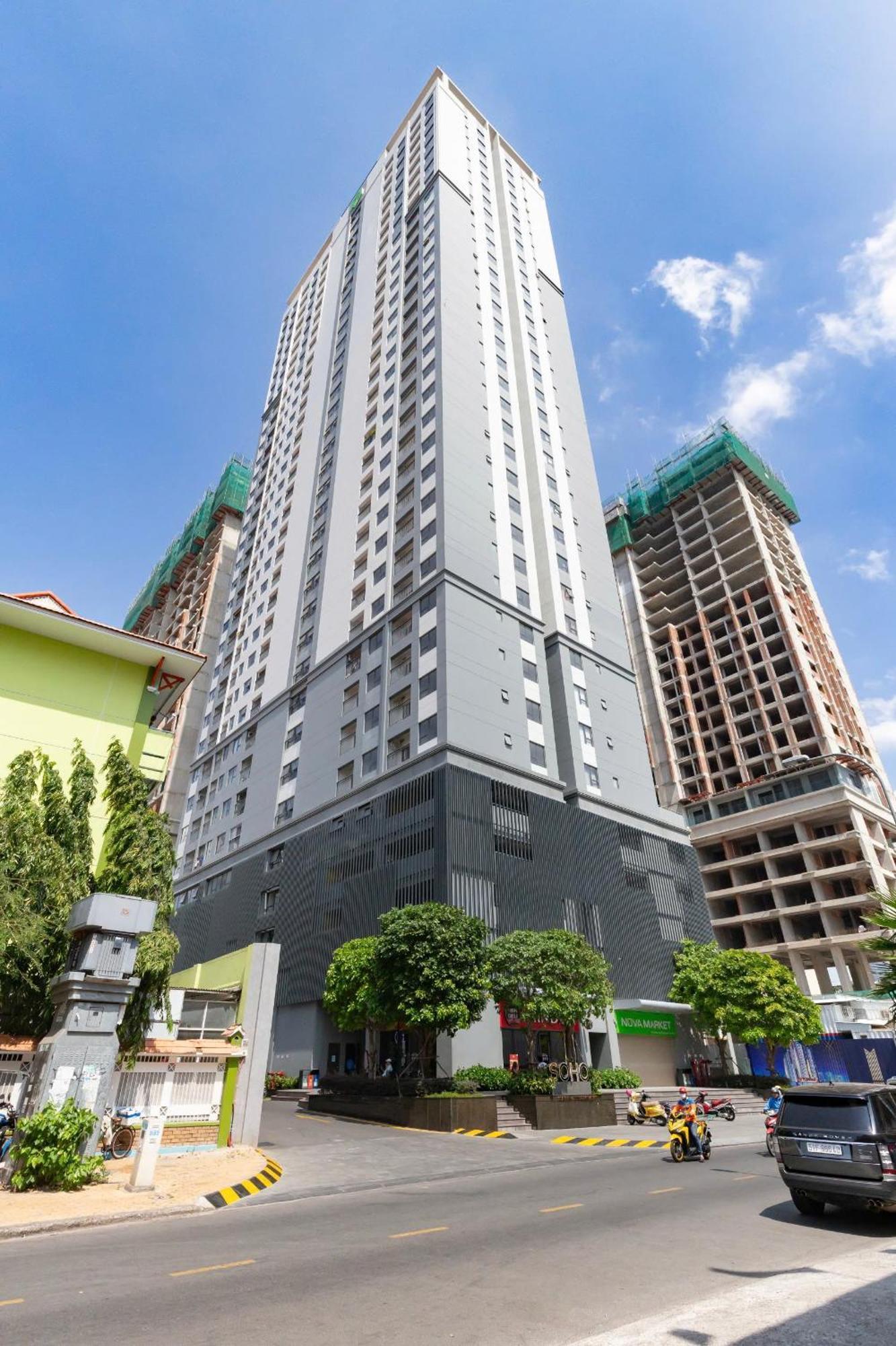 Otis - Soho District 1 - Near Bui Vien Apartment *