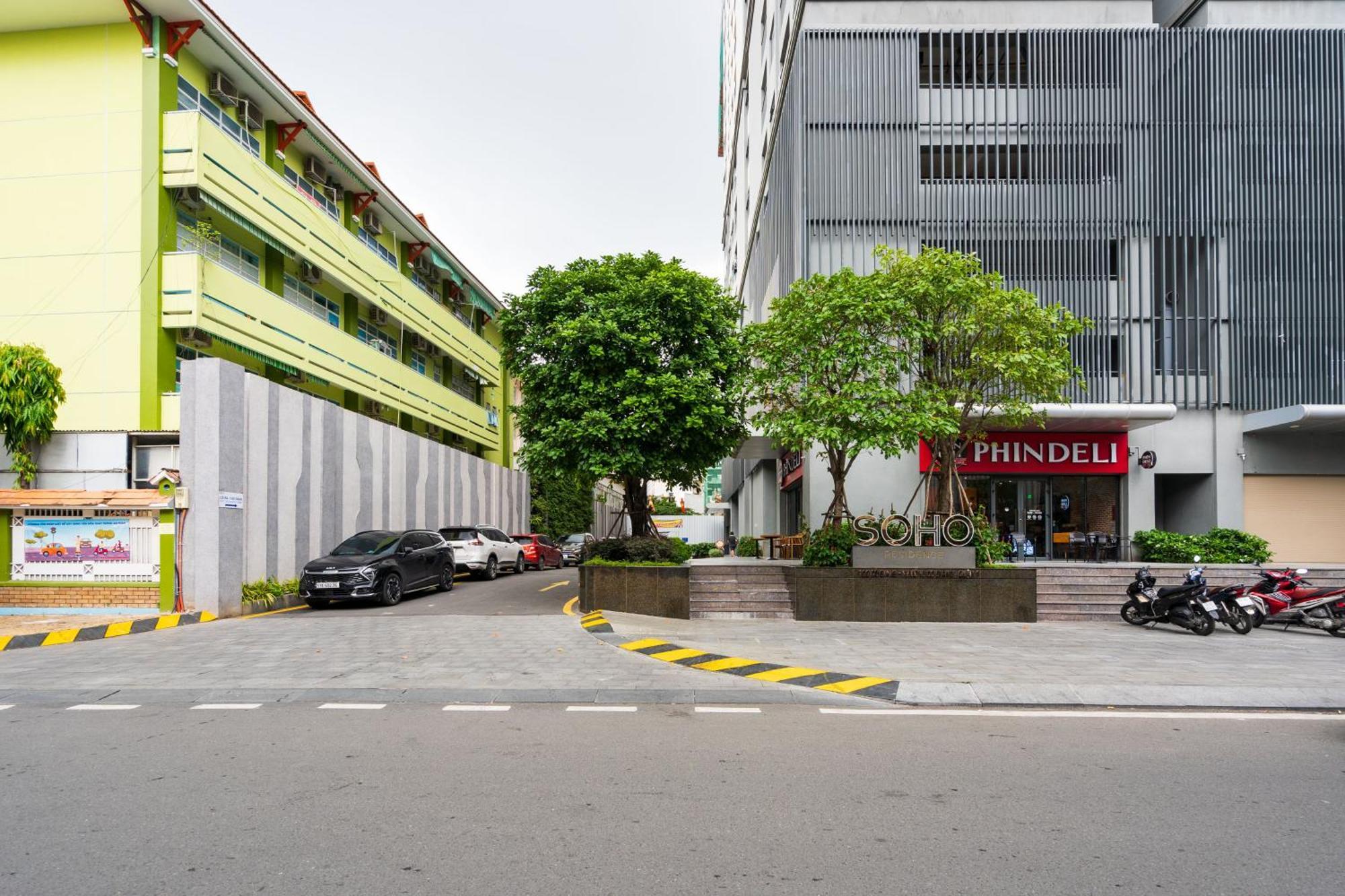 Otis - Soho District 1 - Near Bui Vien *
