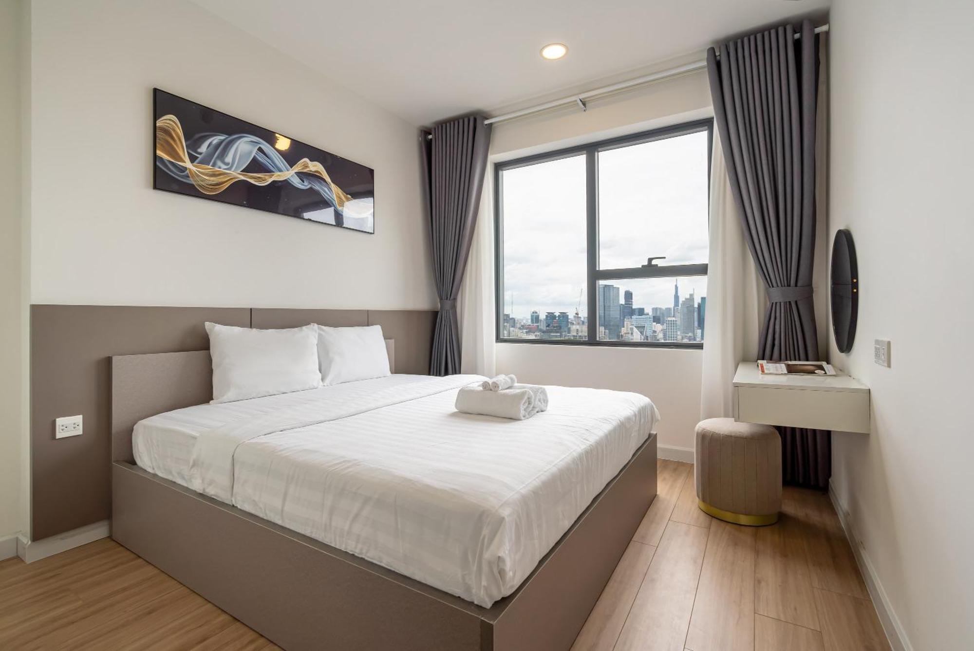 Otis - Soho District 1 - Near Bui Vien *
