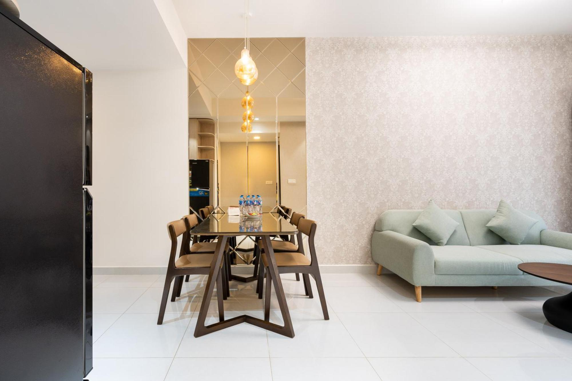 Otis - Soho District 1 - Near Bui Vien