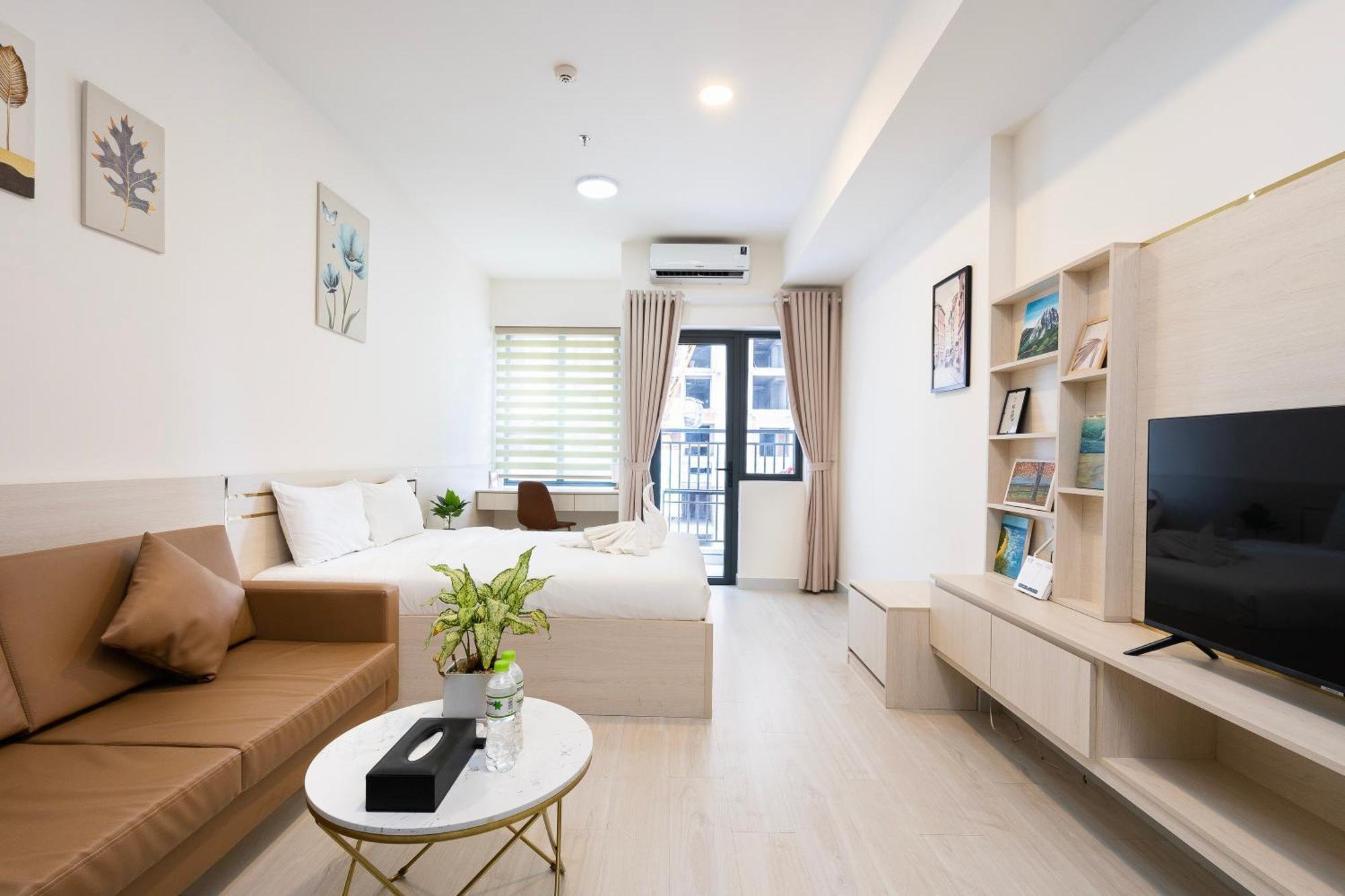 Otis - Soho District 1 - Near Bui Vien Apartment *