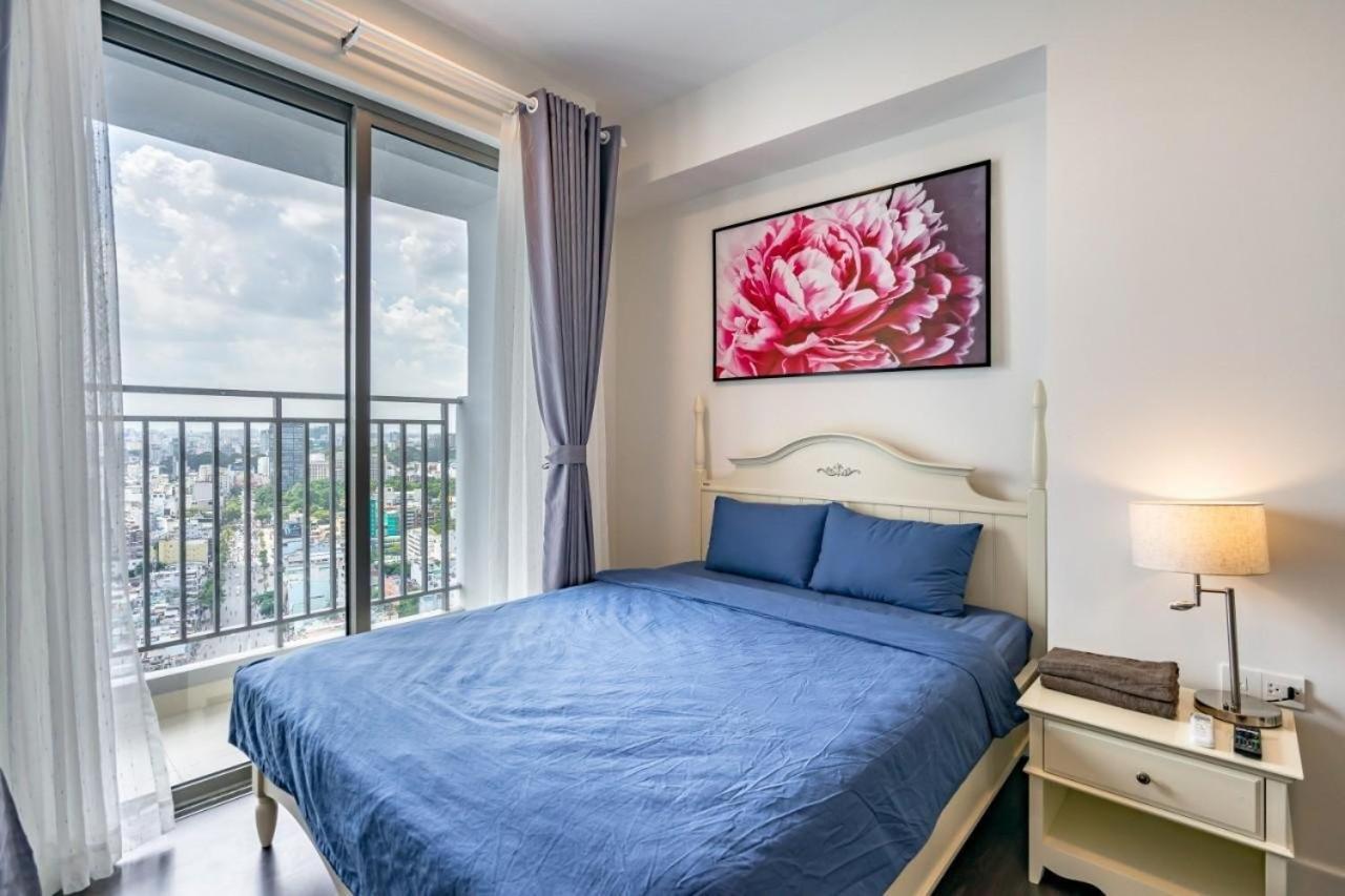 Henry - Rivergate * Ho Chi Minh City