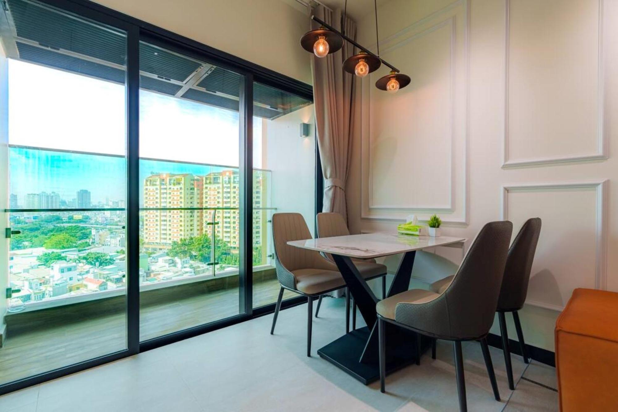 Imperial De La Sol District 4 Apartment