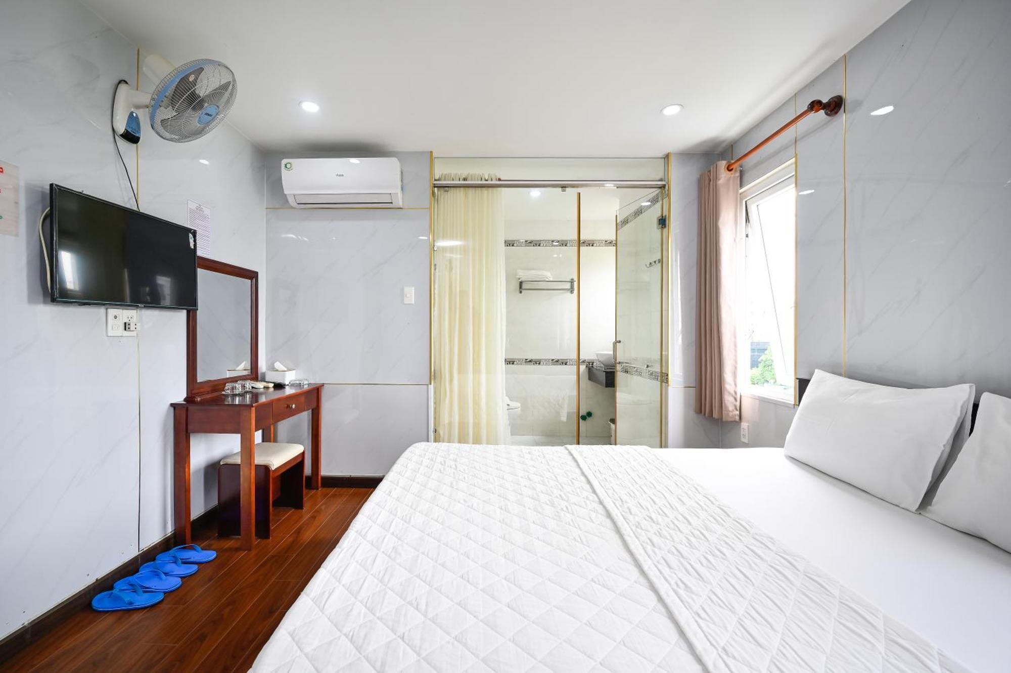 Gia Hoa Airport Hotel 3*