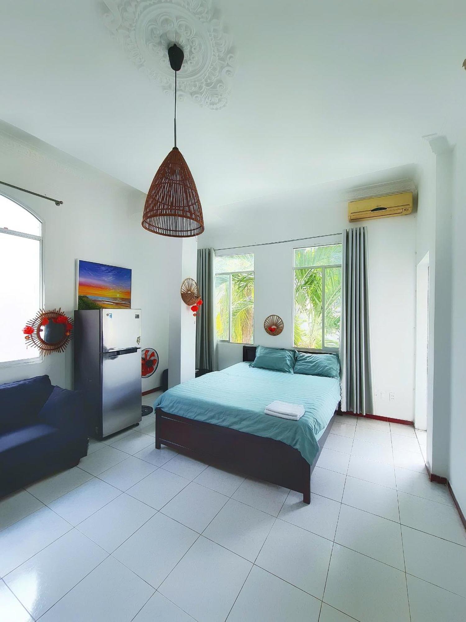 Gem 67, Biet Thu 15 Phong Co Ho Boi Lon Villa