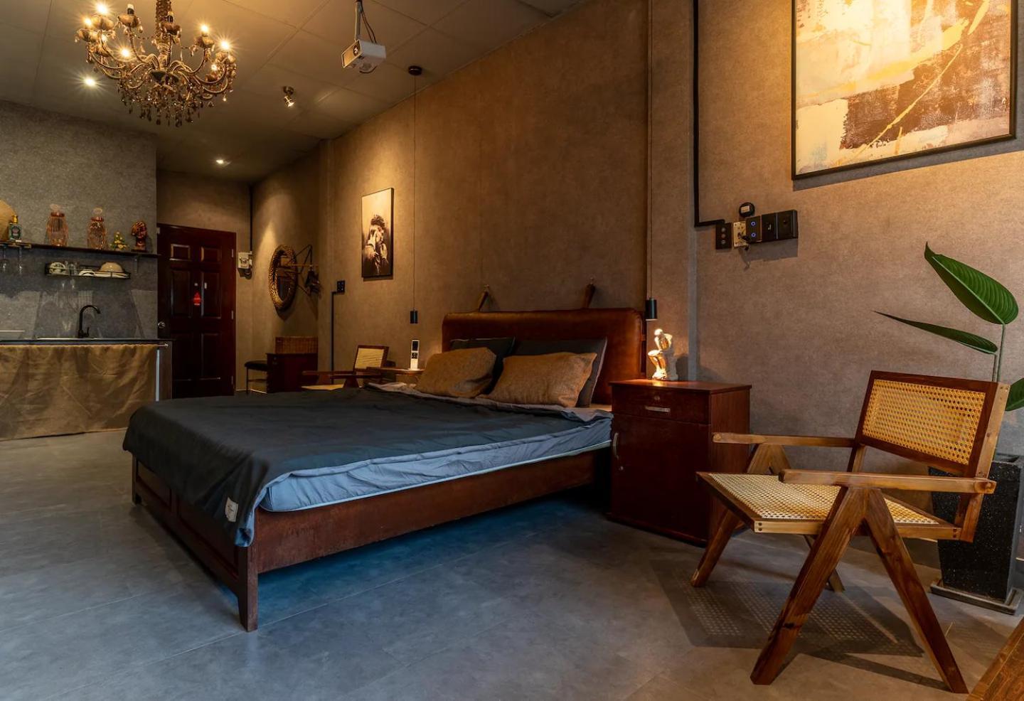 Căn hộ Saigon Hideout New World View *