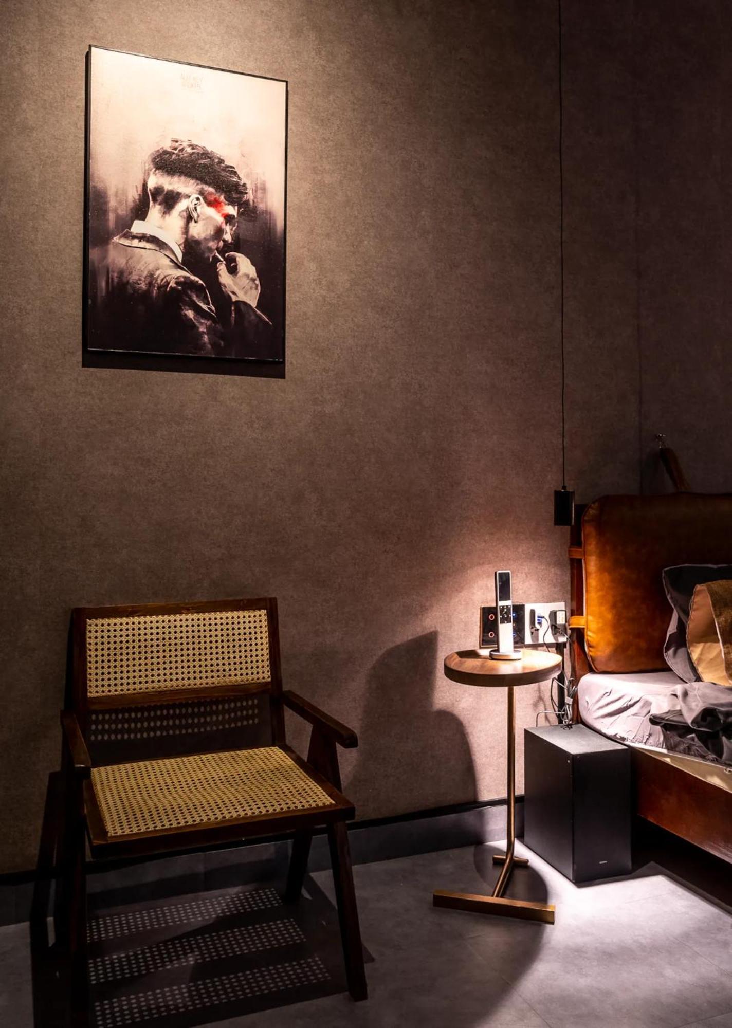 Căn hộ Saigon Hideout New World View *