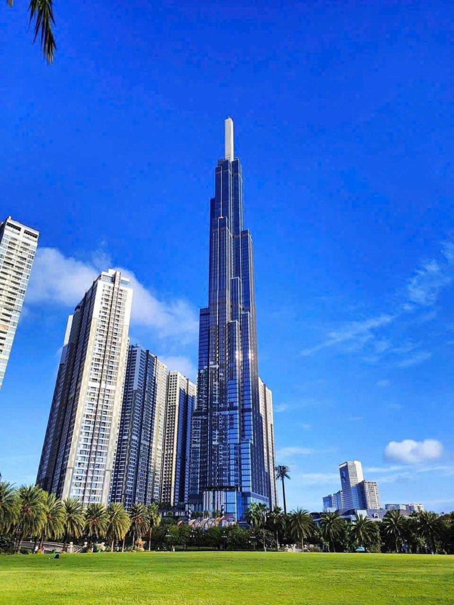 Landmark 81 & Vinhomes Urban * Ho Chi Minh City