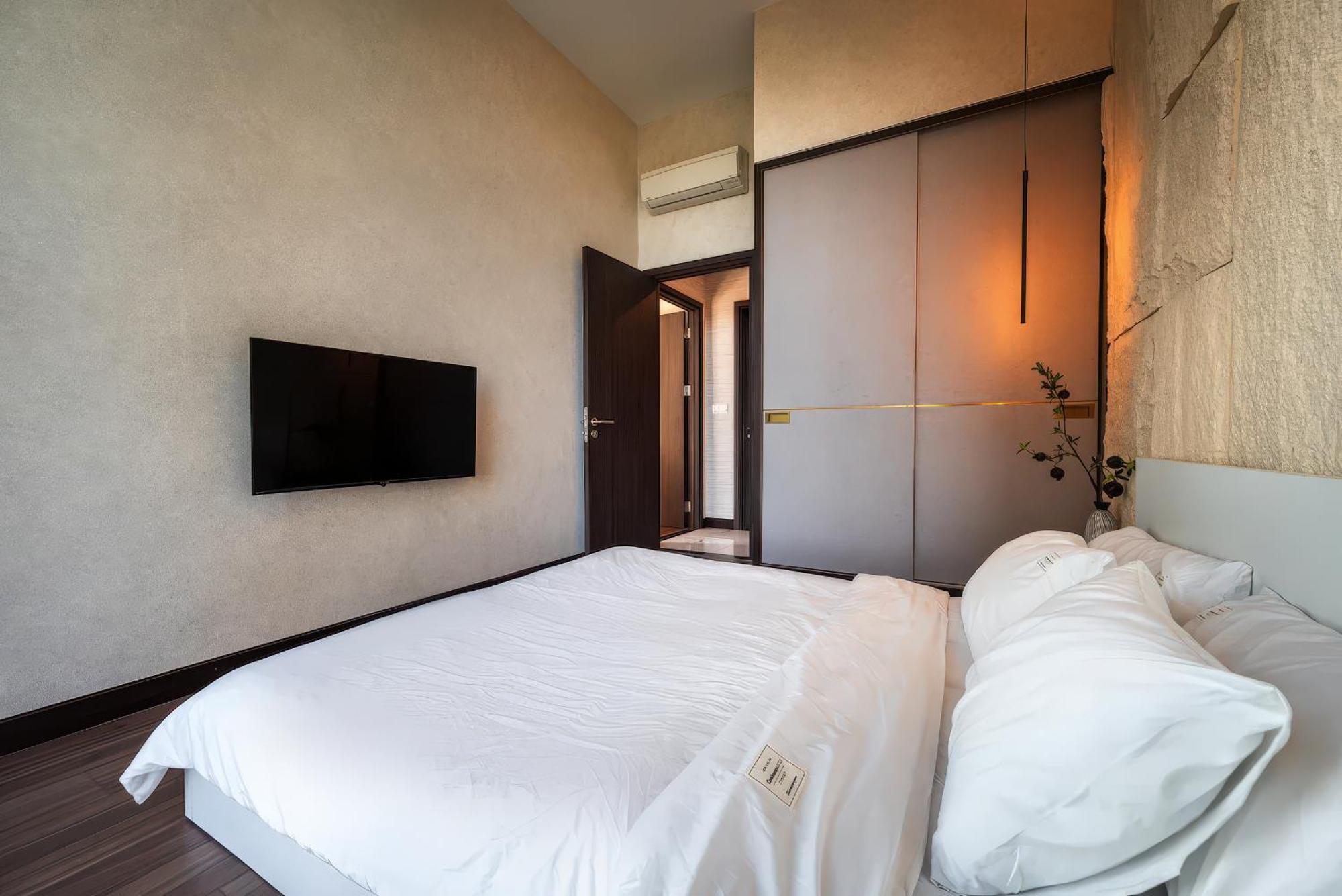 Empire Thu Thiem D2 Apartment *