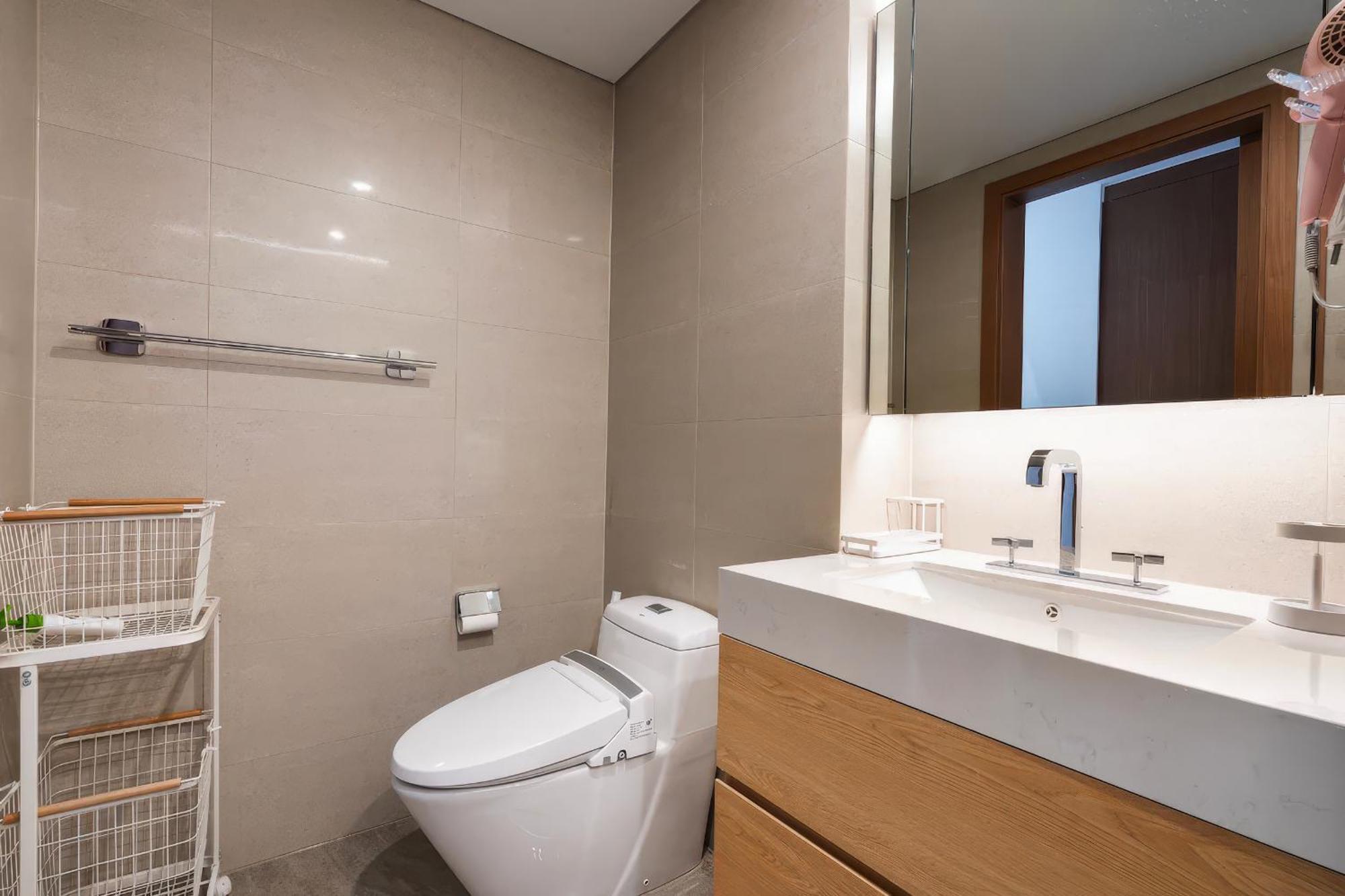 Apartment Empire Thu Thiem D2 *
