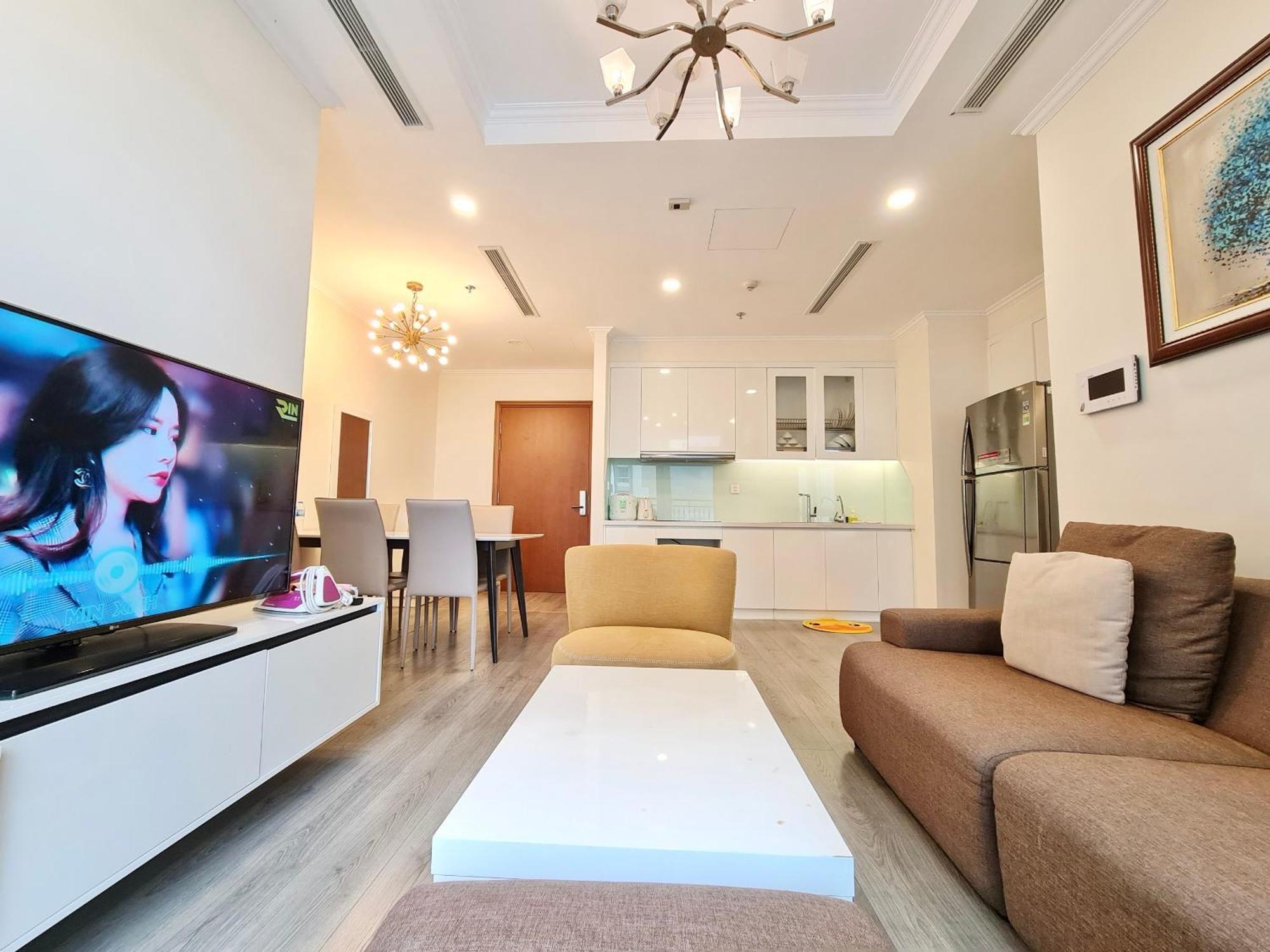 2 Bed At Landmark Plus - Vinhomes Ho Chi Minh City
