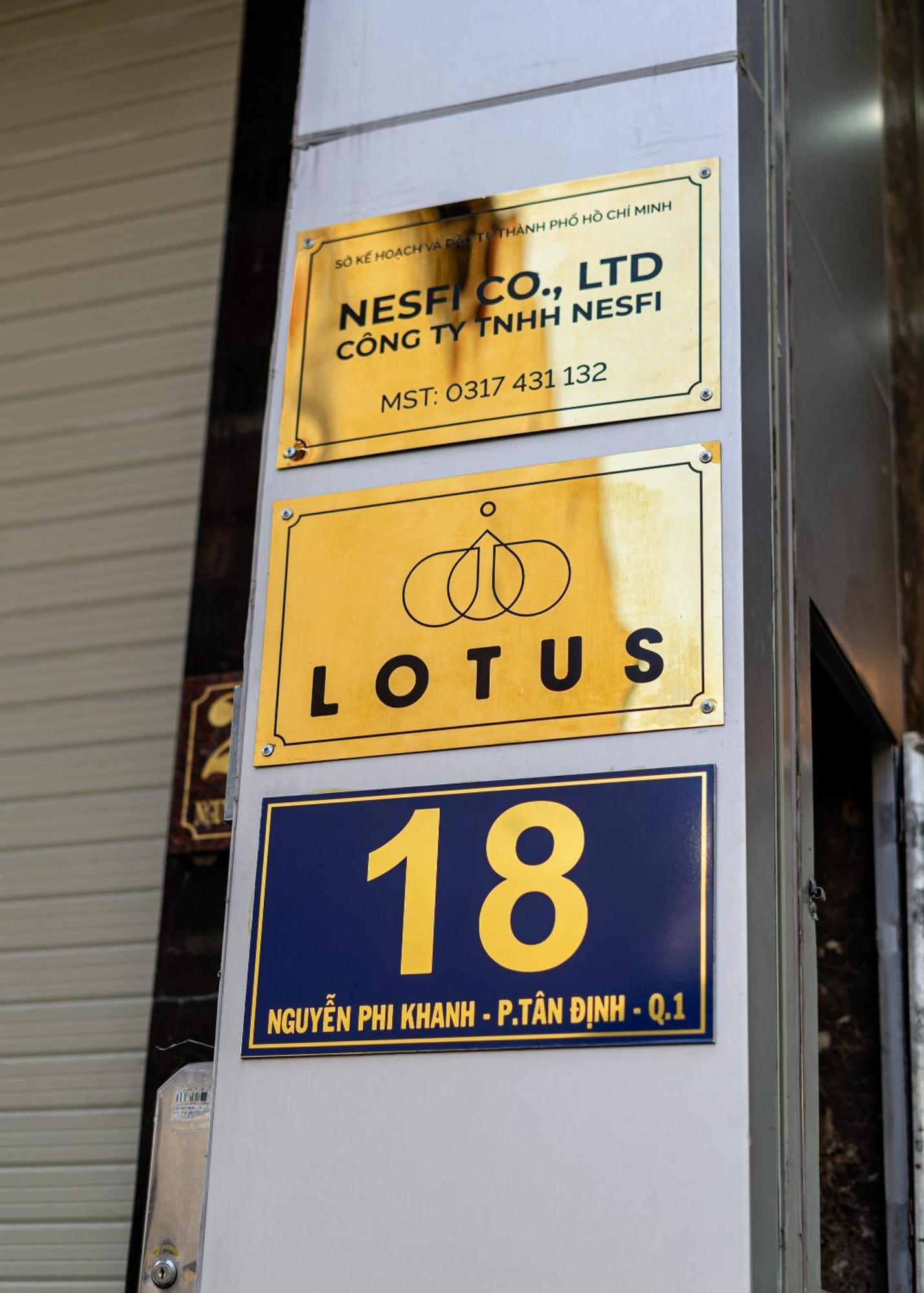 Lotus Nguyen Phi Khanh Q1 4*