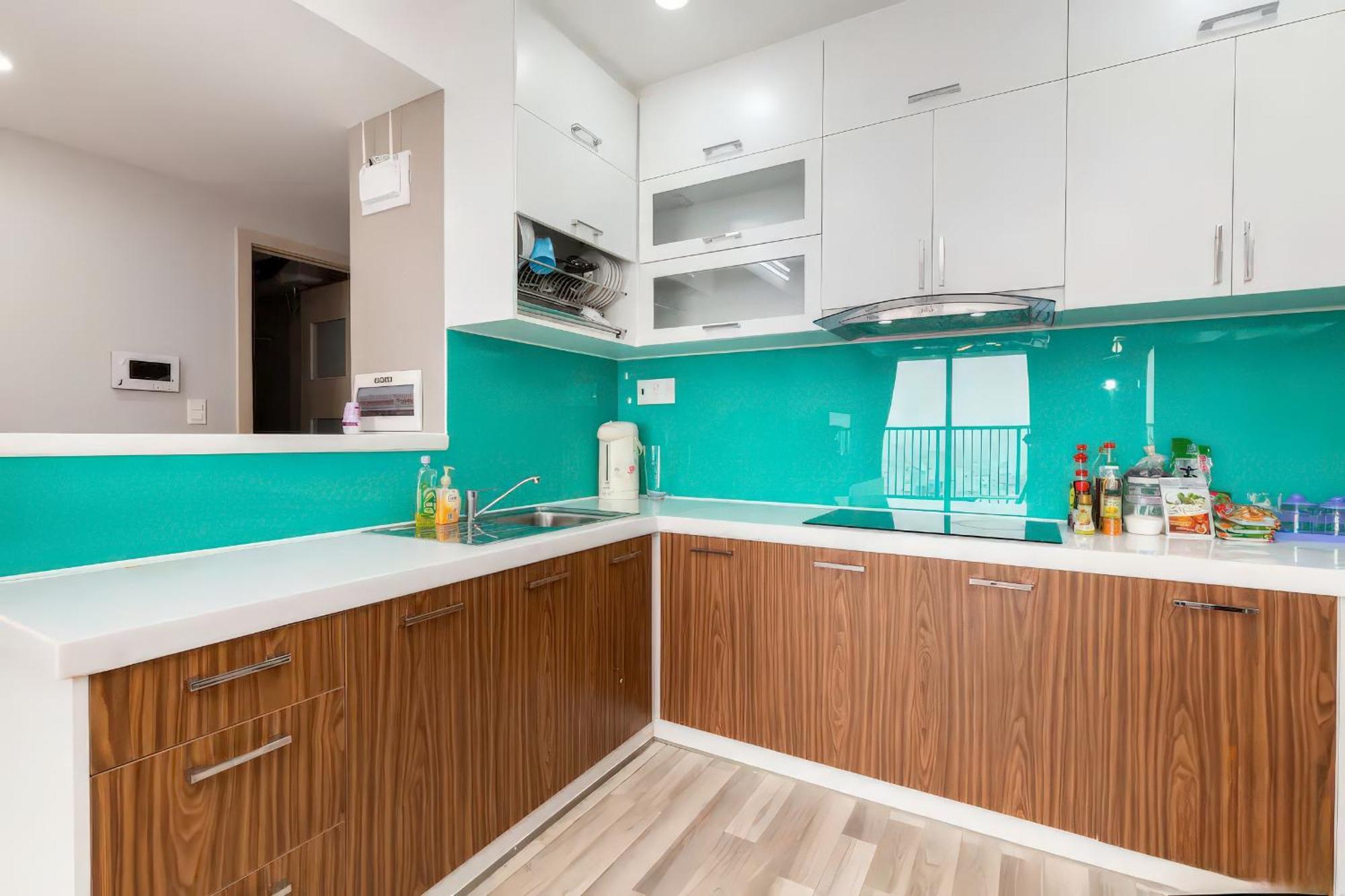 The Parkview - Very Close Tsn Airport Apartment