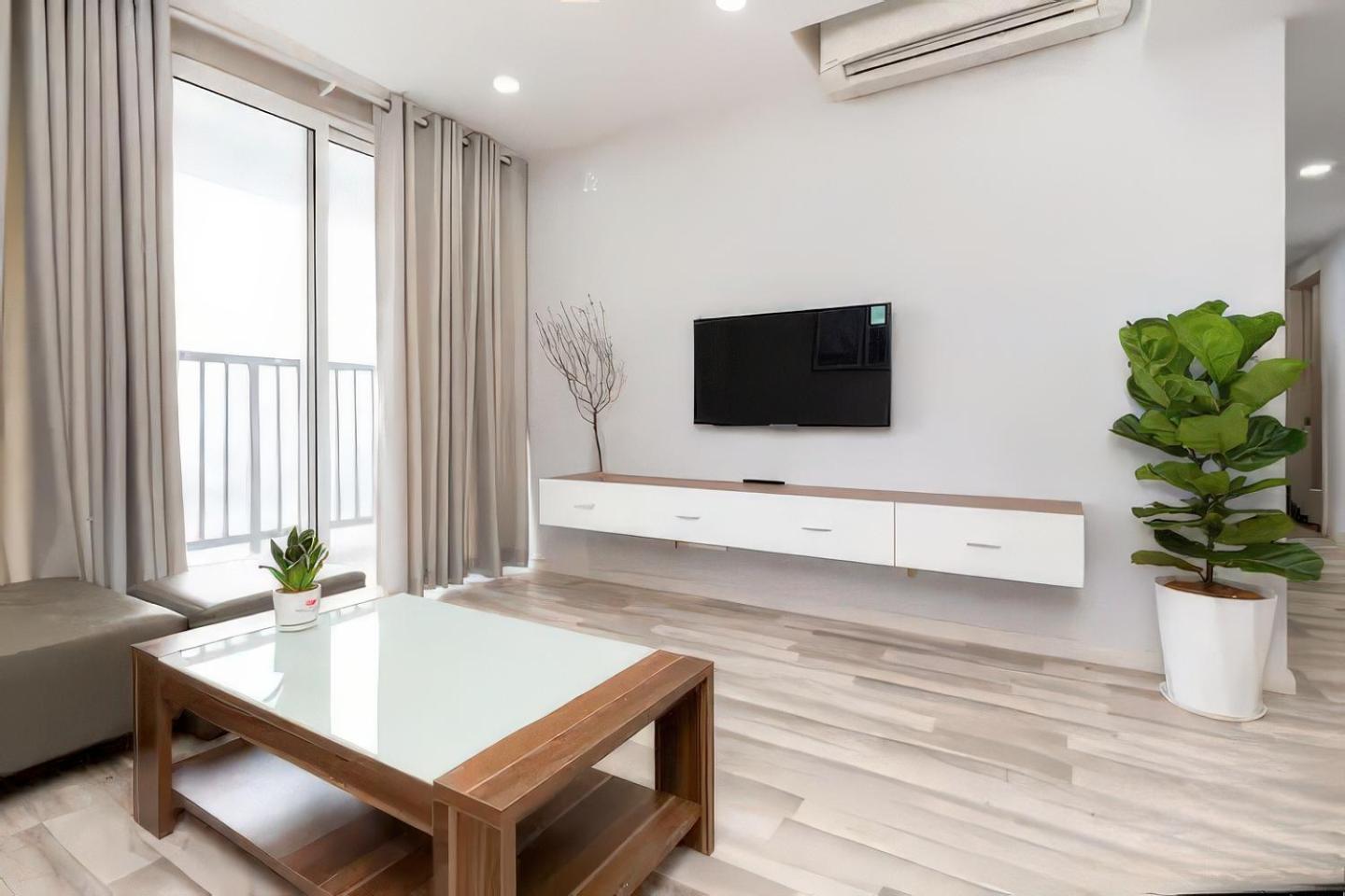 The Parkview - Very Close Tsn Airport Apartment