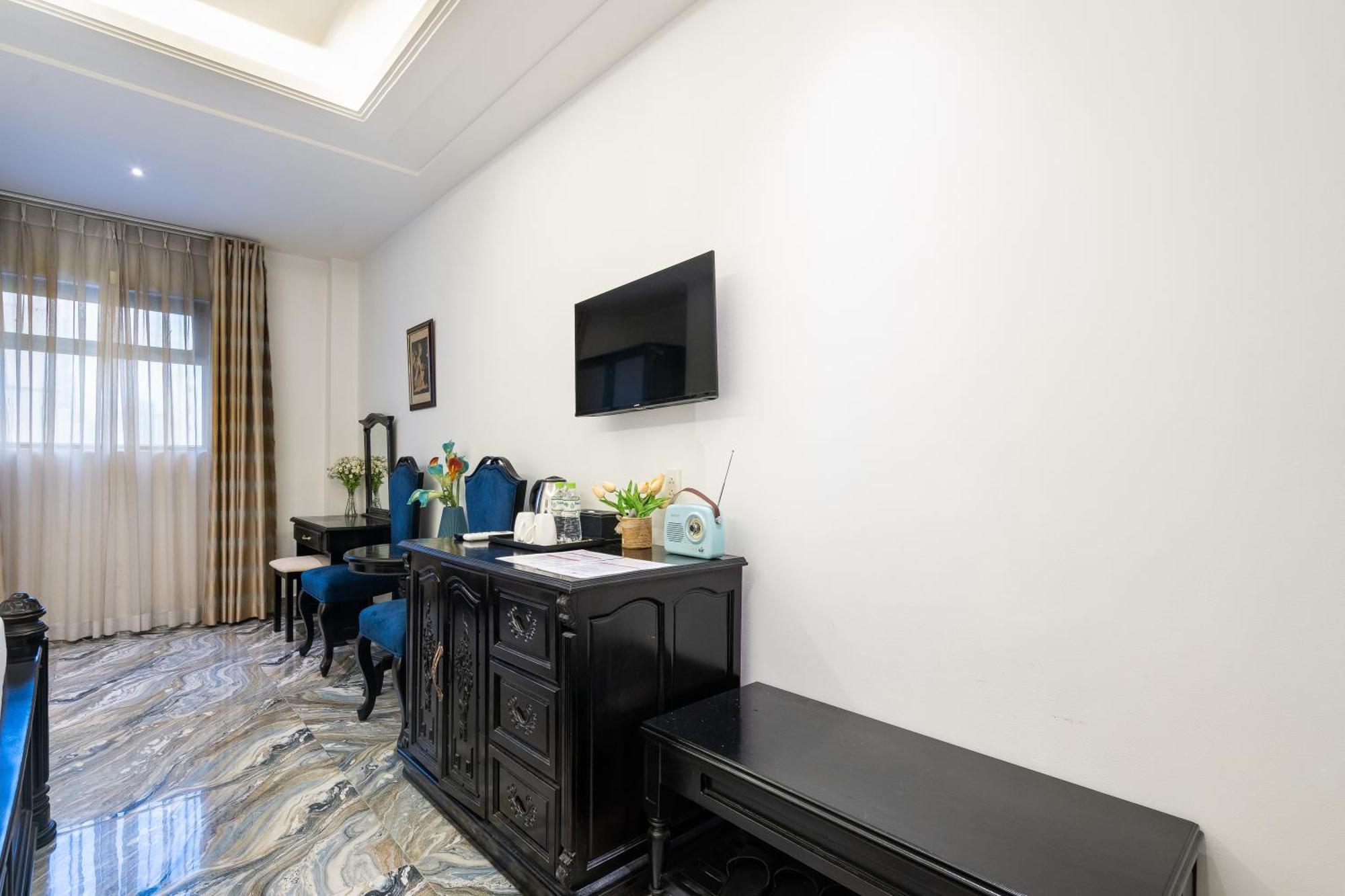 Nicecy Saigon Hotel