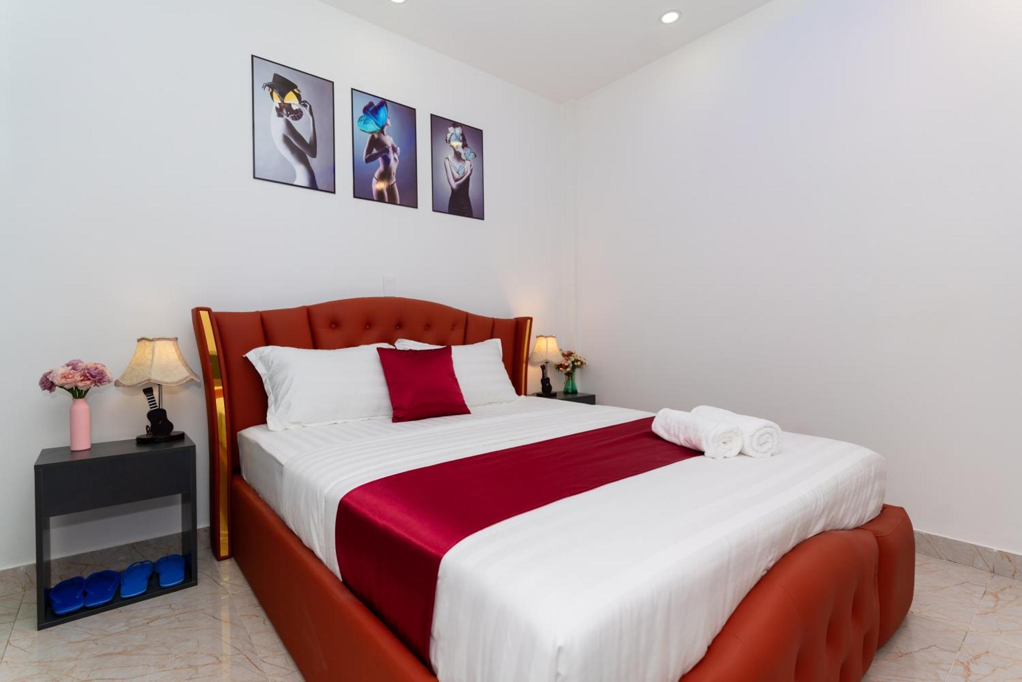 Eros - Phan Huy Ich Hotel