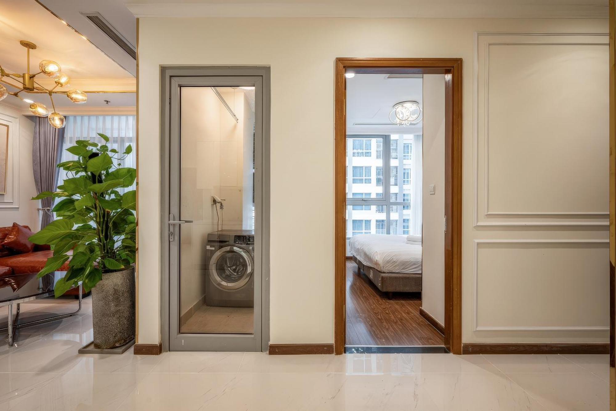 Urban Zen Saigon - Vinhomes Landmark 81 Apartment *