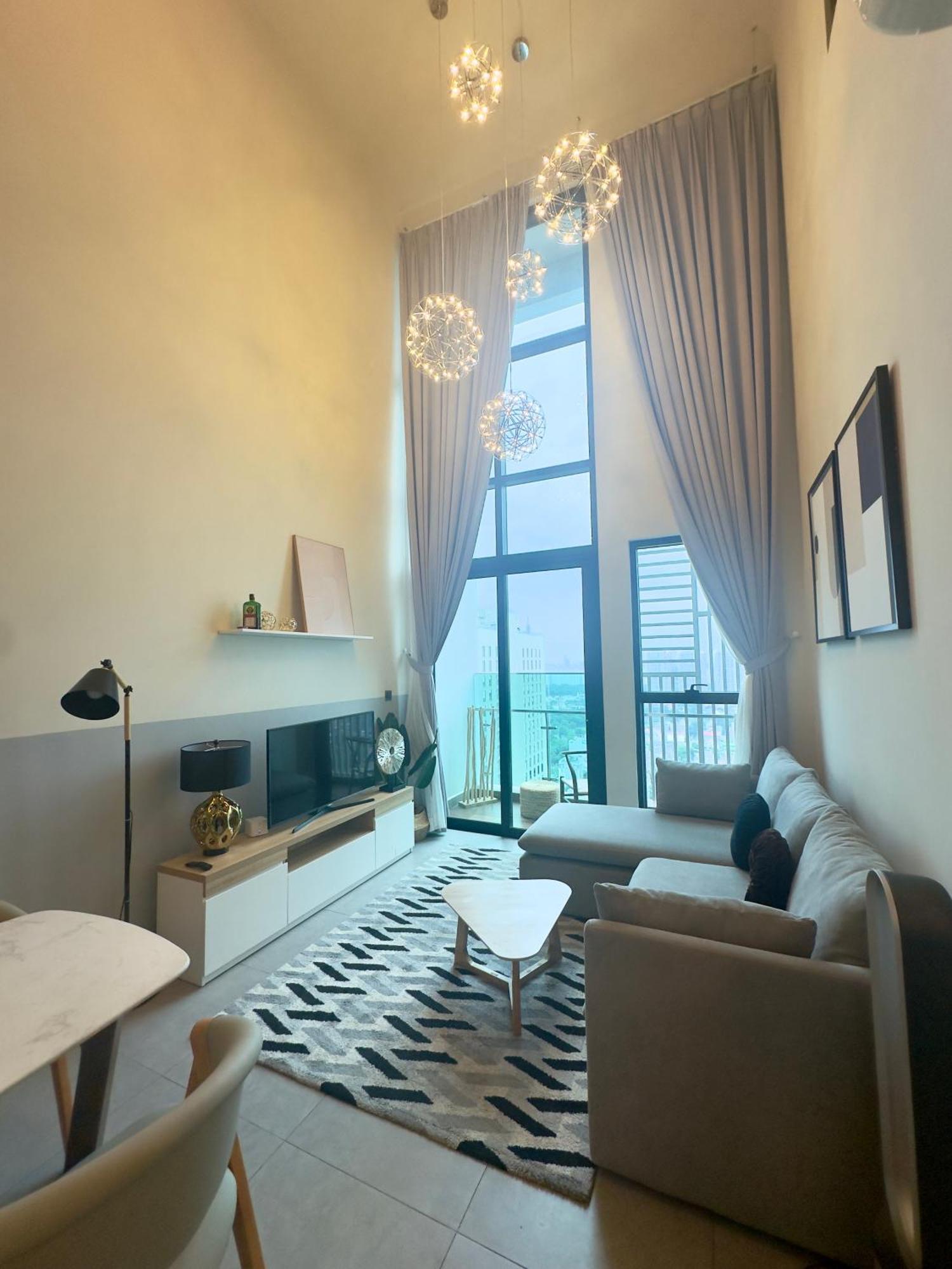 Feliz Luxurry Duplex Saigon Apartment Ho Chi Minh City