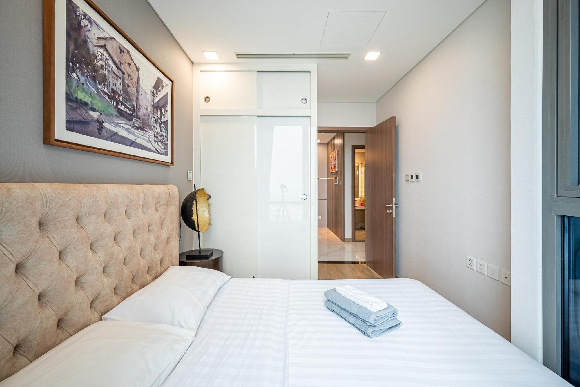 The Landmark 81 Resident Covent Garden Apartment