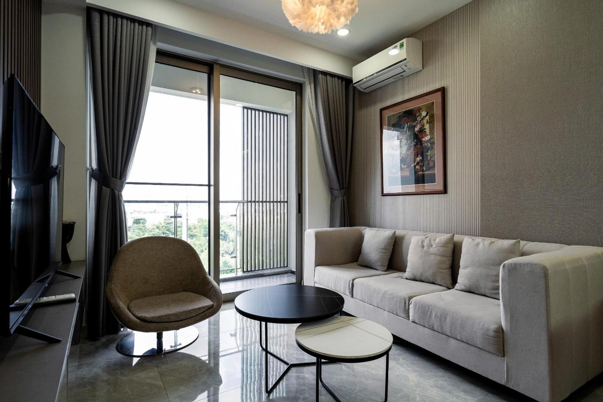 Midtown Premium Apartment *