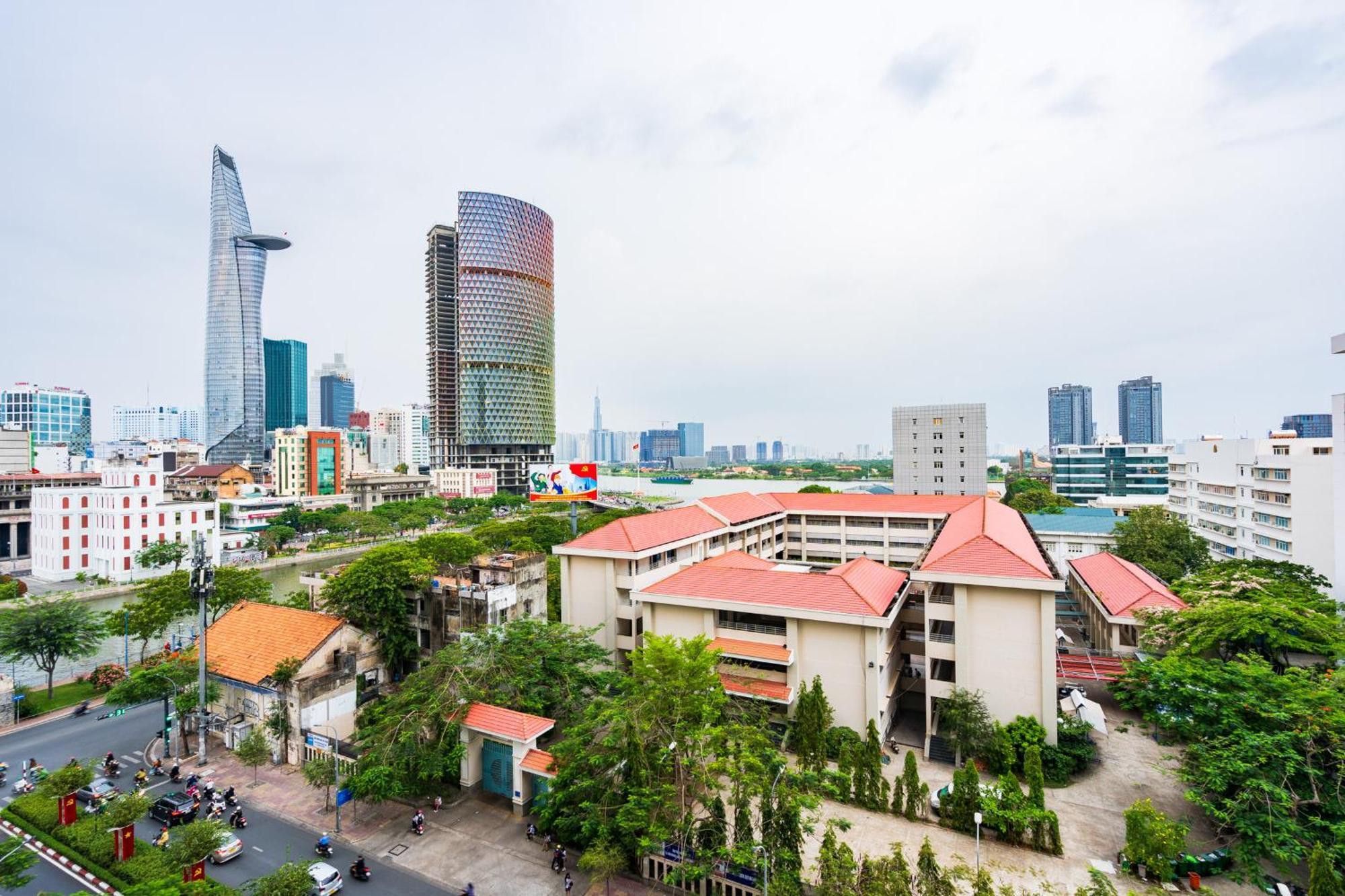Saigon Royal - Simple Space - Hana * Ho Chi Minh City