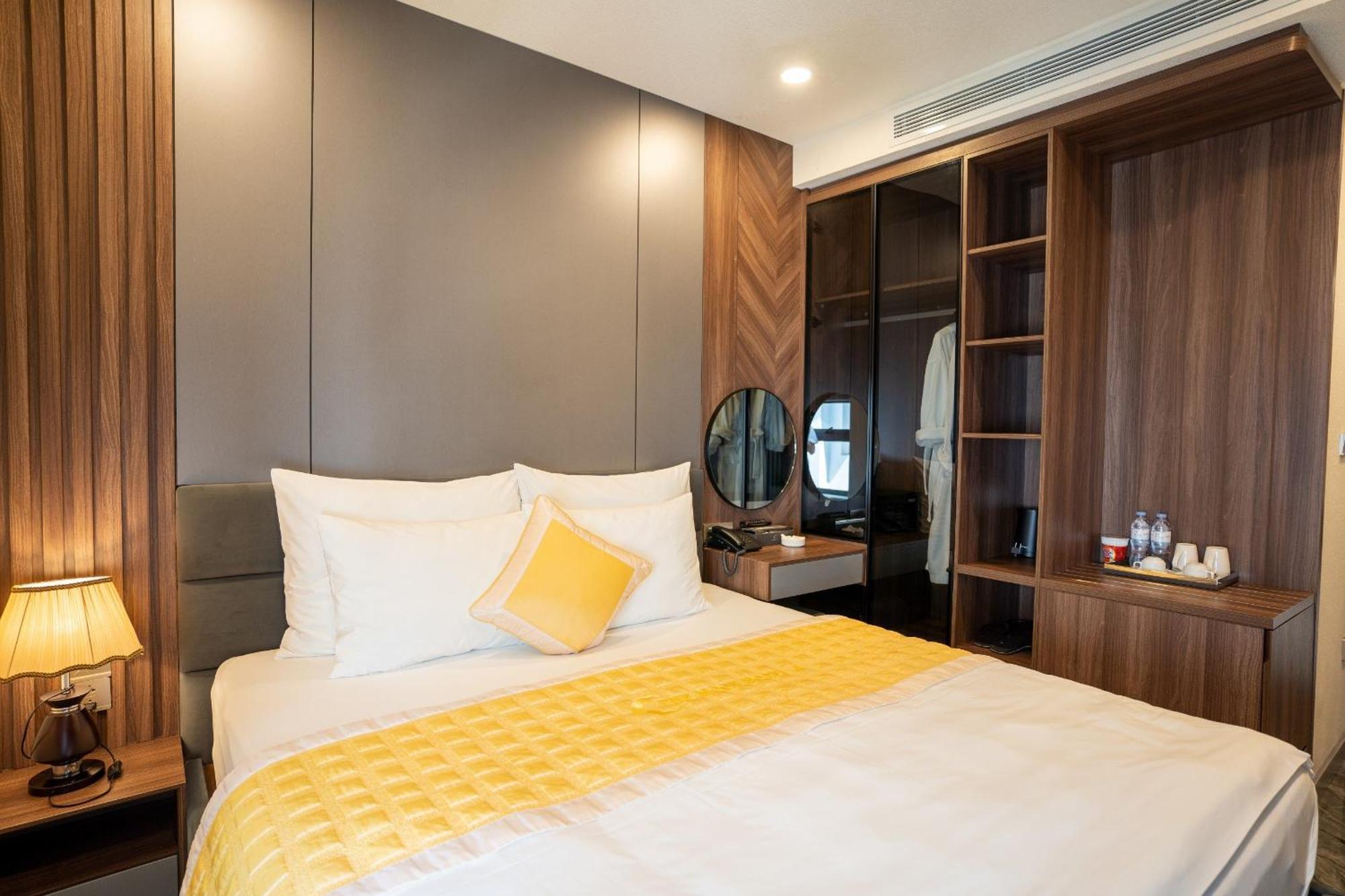 The Moon Hotel Ho Chi Minh City