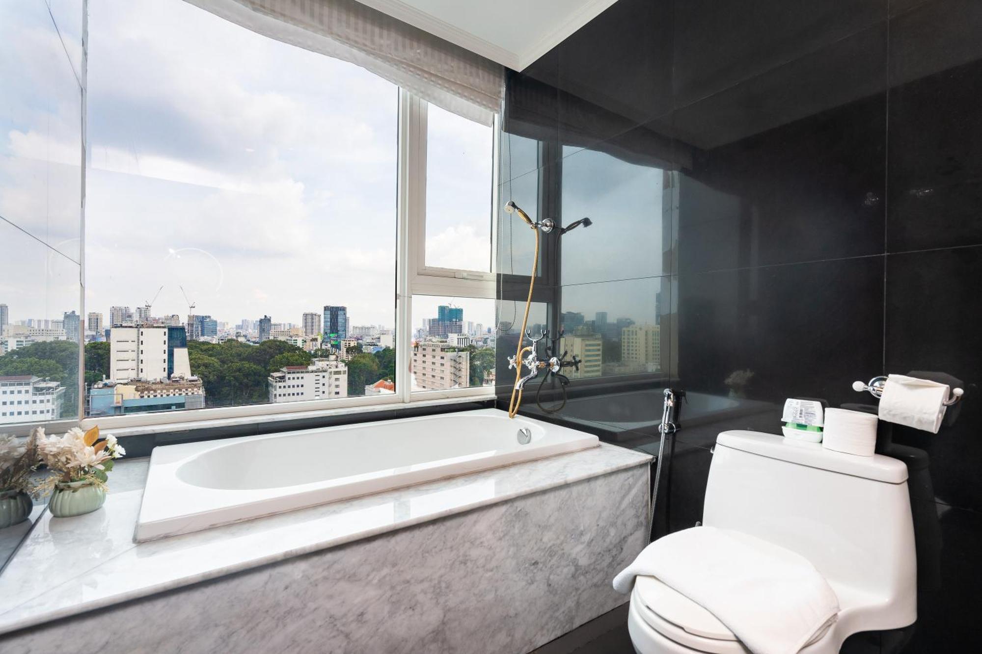 Aparthotel Leman Luxury 2br 3br For Rent In *