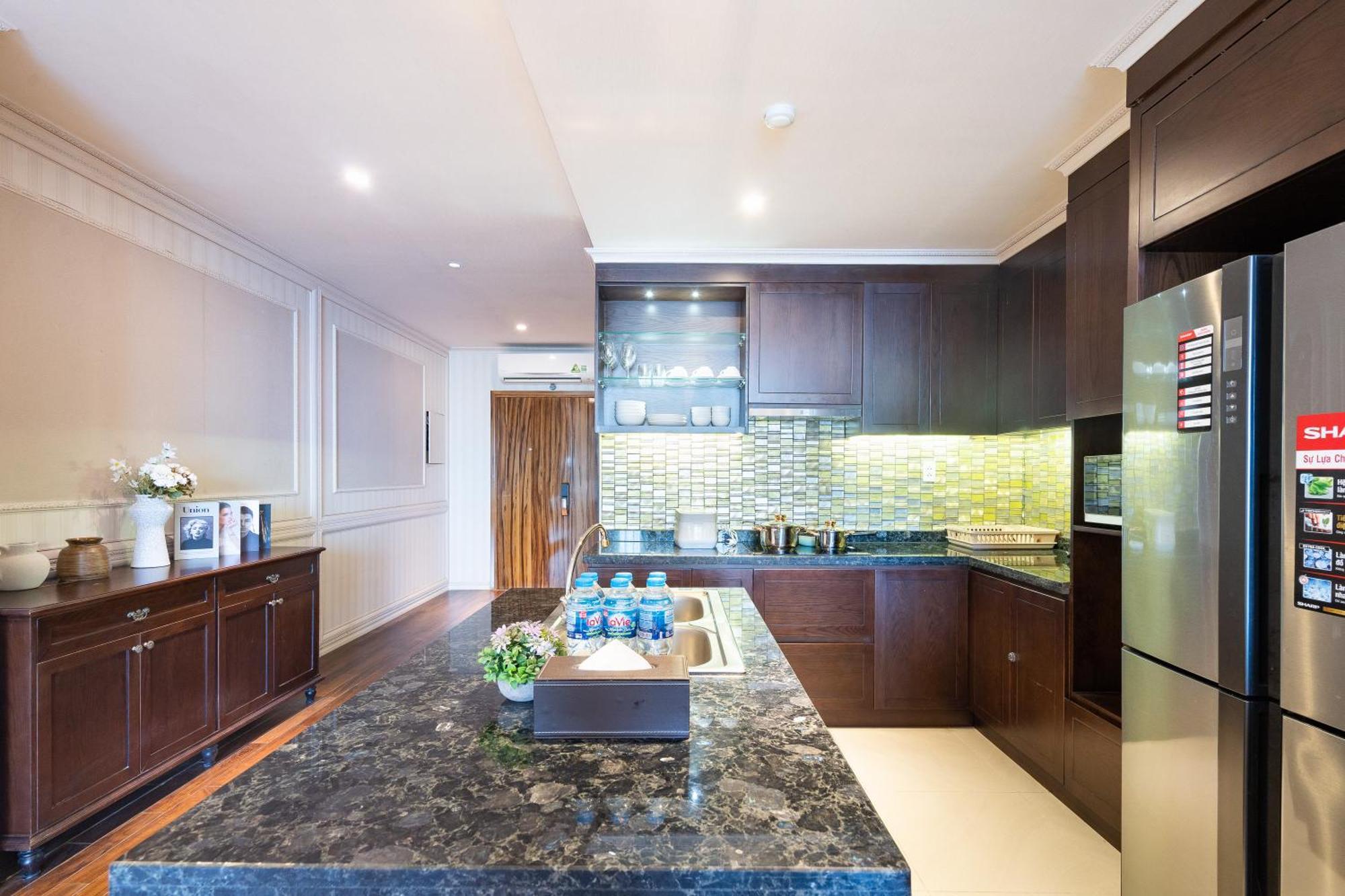 Leman Luxury 2br 3br For Rent In *