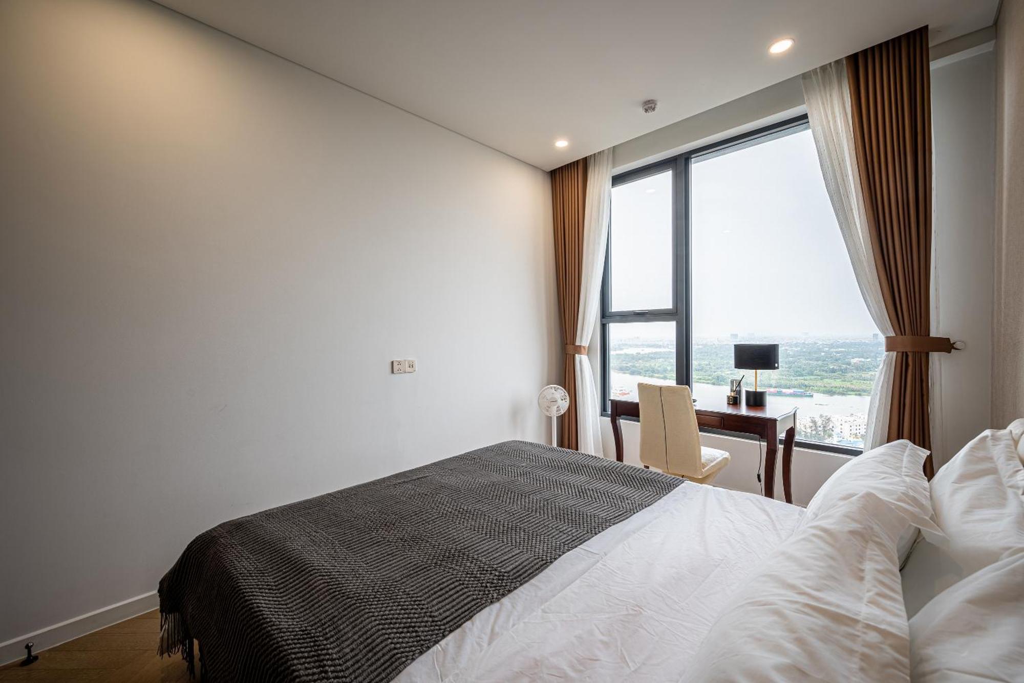Lumiere Riverside - Raymond Holm - Luxurious 5-star TP. Hồ Chí Minh