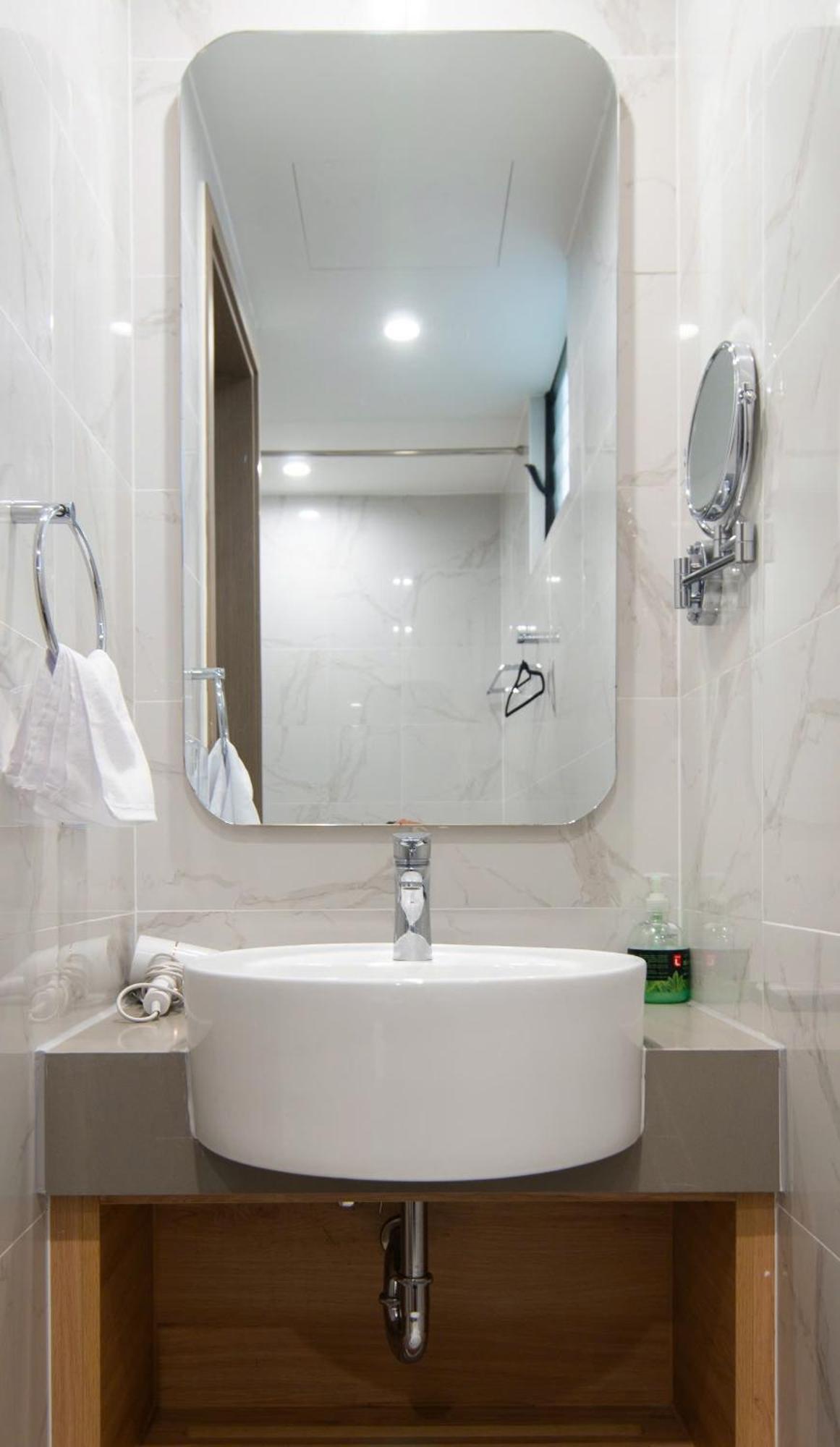 Olala Saigon - Zenity D1 *