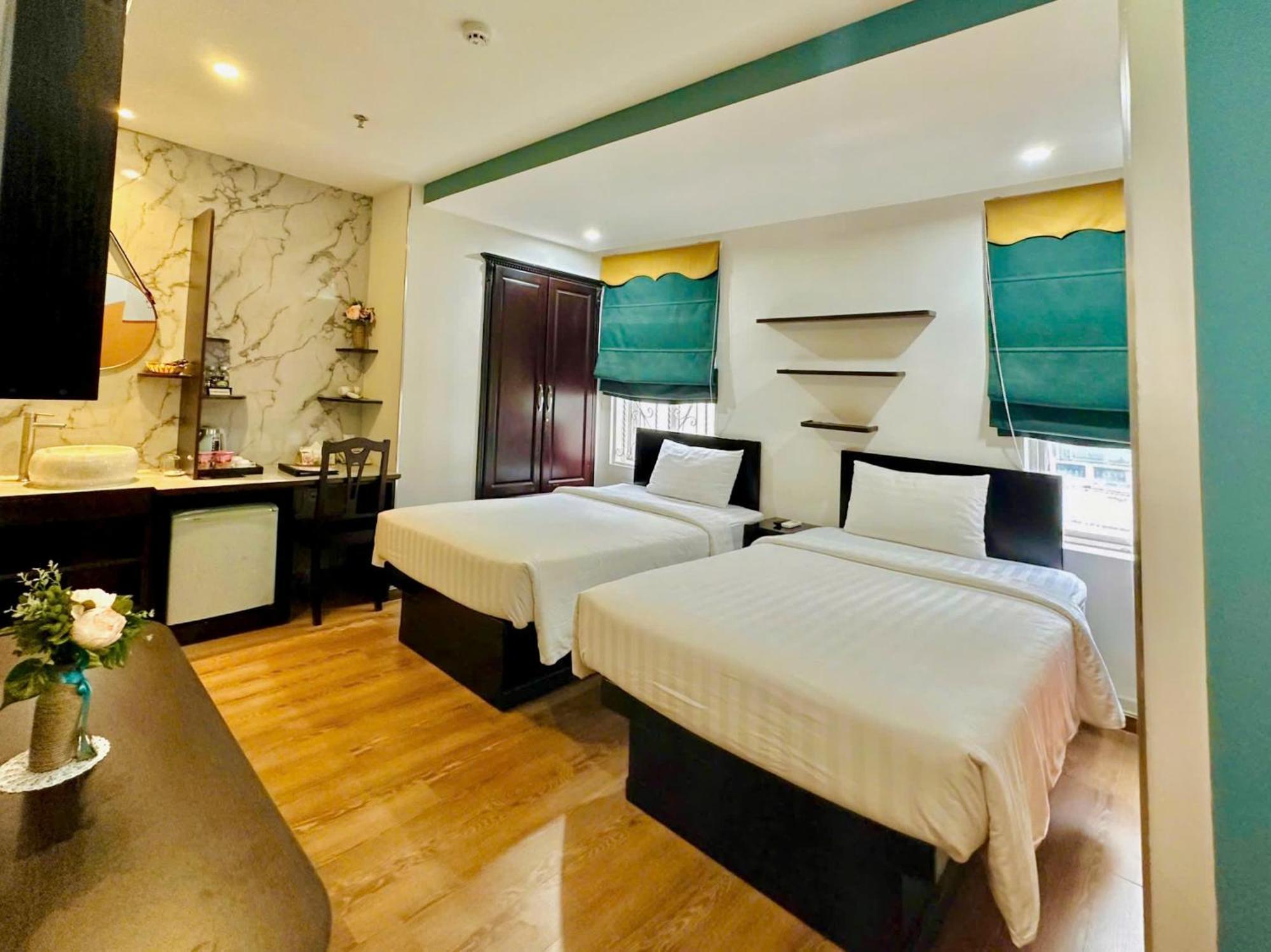 Sunrise Hotel 3*