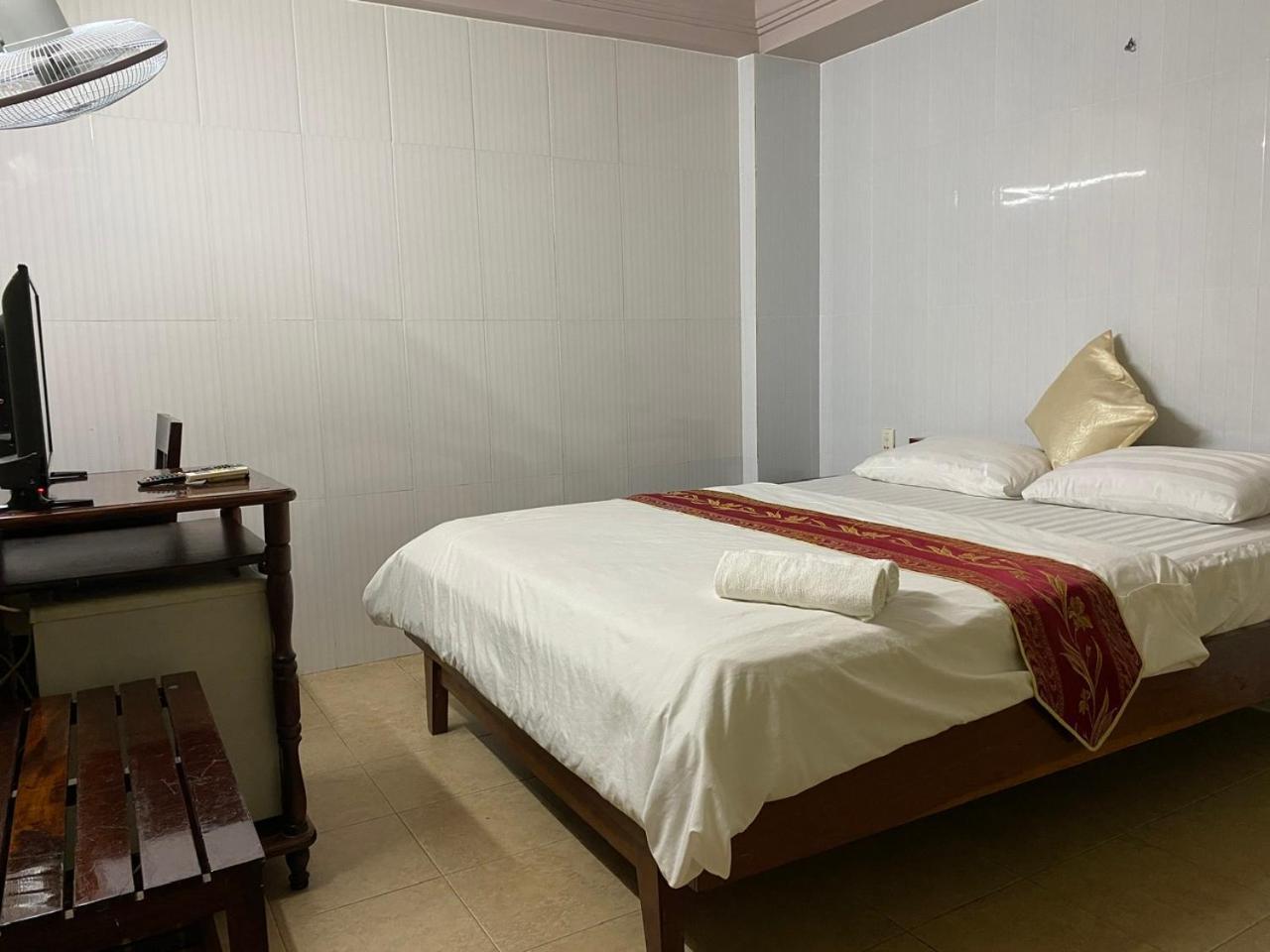 Khach San Minh Chau - Hoa Hung 2* Bandar Ho Chi Minh