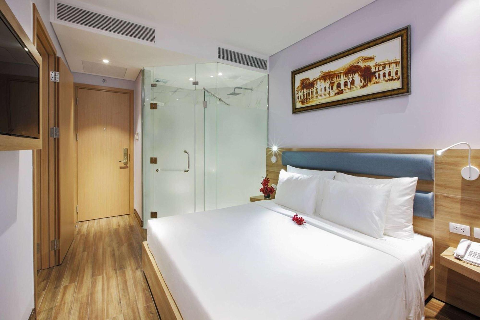 Hotel Ramada Encore By Wyndham Saigon D1 - Formerly M Boutique Saigon