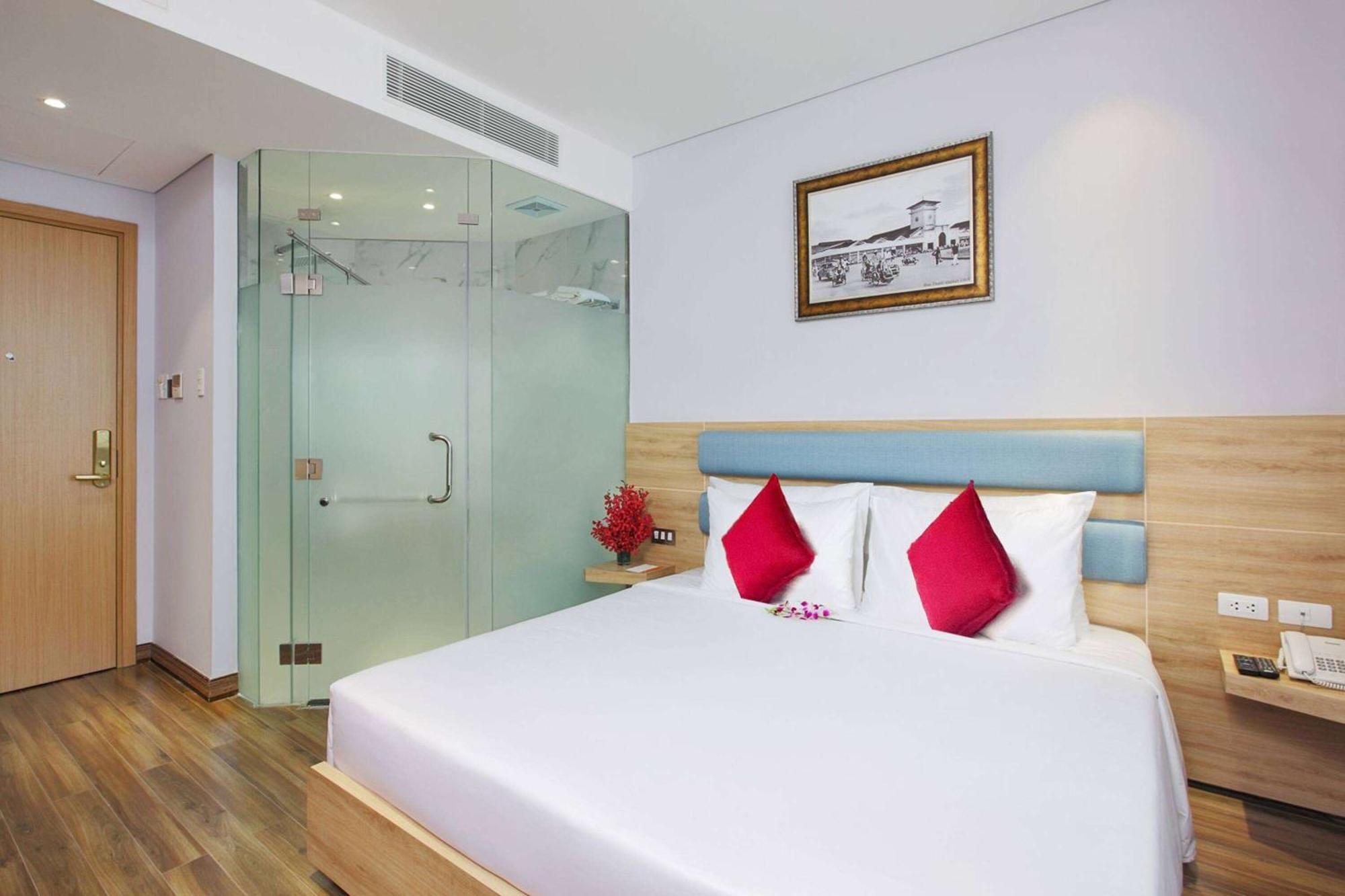 Hotel Ramada Encore By Wyndham Saigon D1 - Formerly M Boutique Saigon