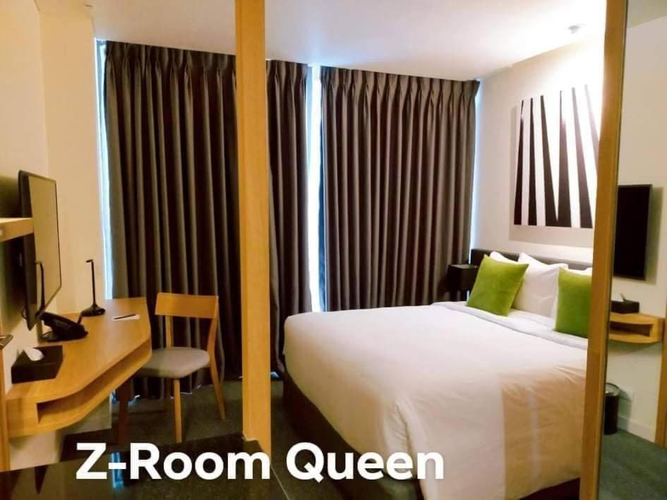 Zazz Urban 4*